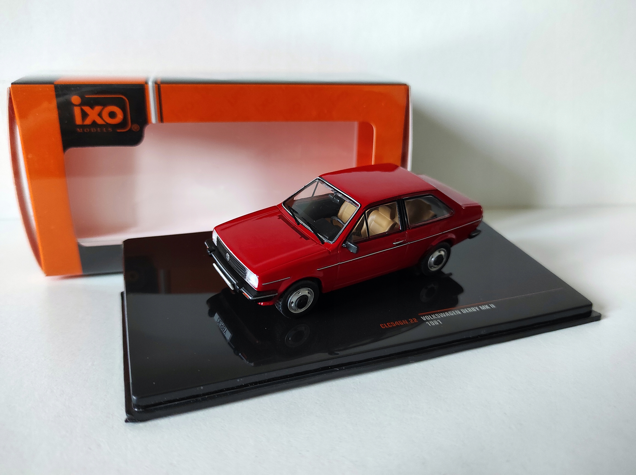 Vw Derby Mk II (1981) Červený Volkswagen Ixo 1:43