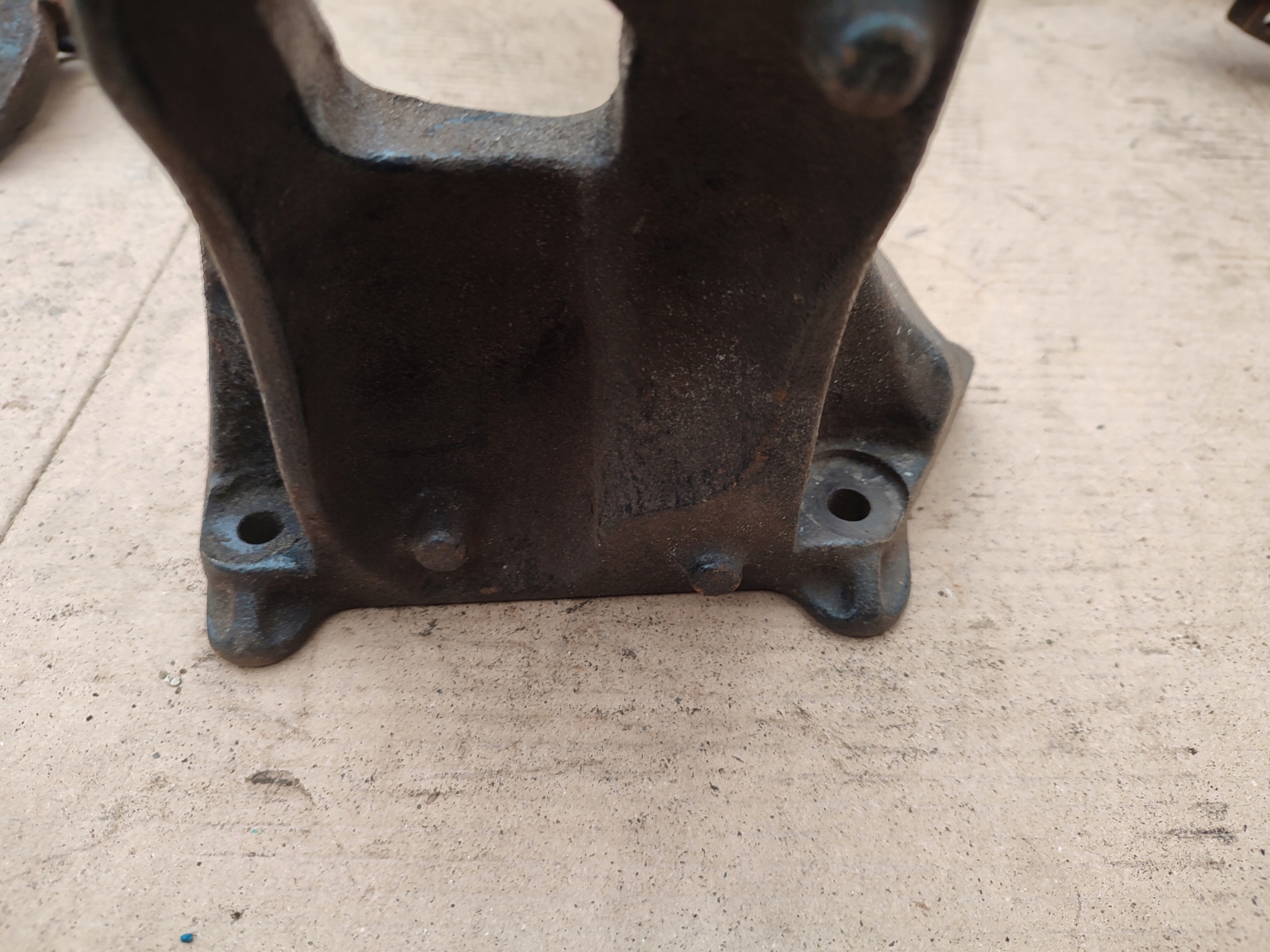 engine supporting mount BMW 7 E65 LIFT 3.0D 6769260