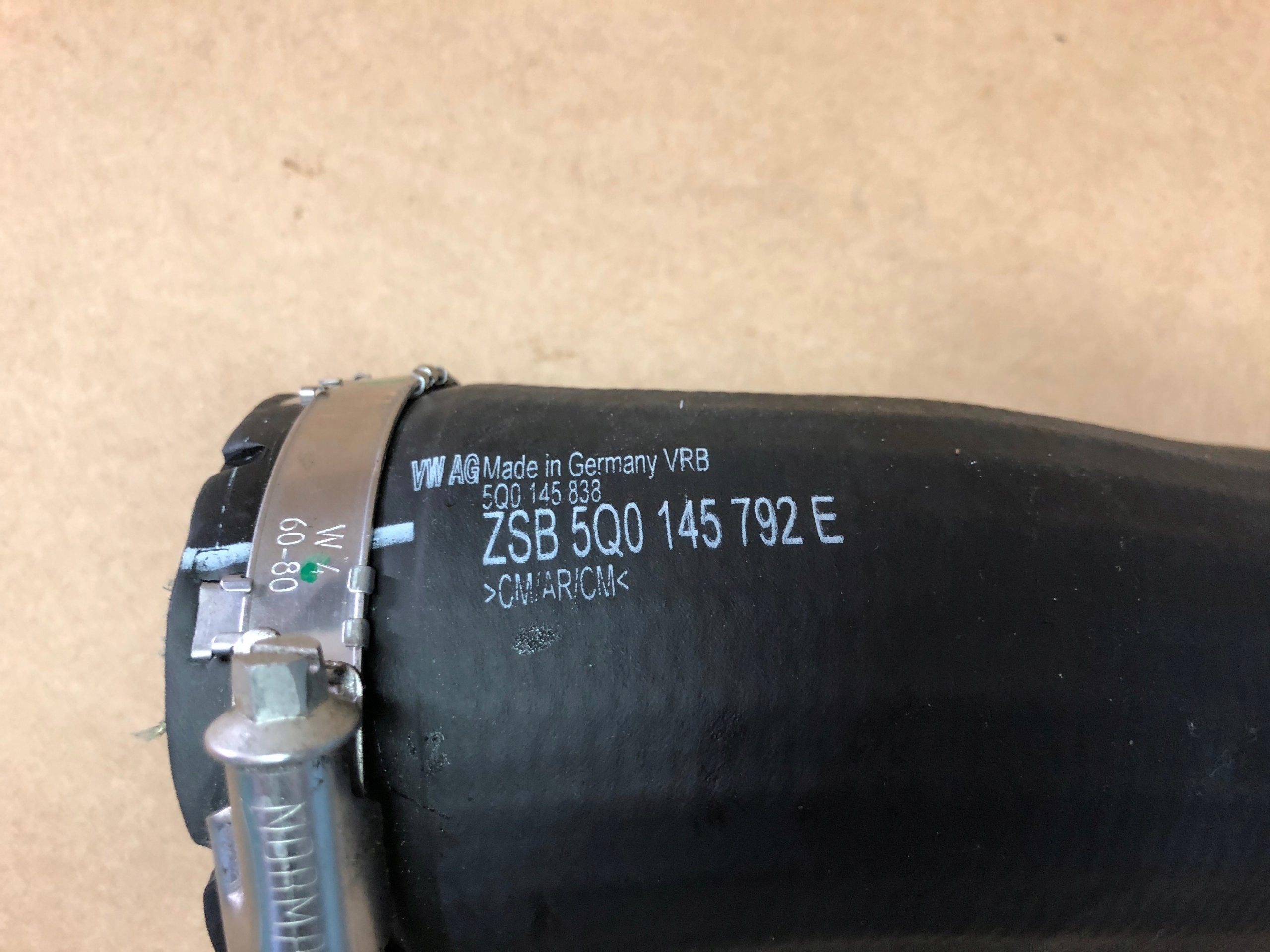 VW AUDI 1.8 TSI rohr intercooler 5Q0145972E