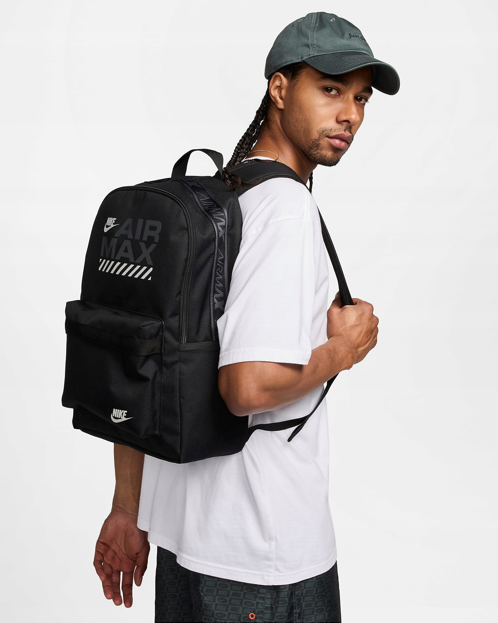 PLECAK SPORTOWY NIKE SPORTSWEAR HERITAGE 25L (0196327679422