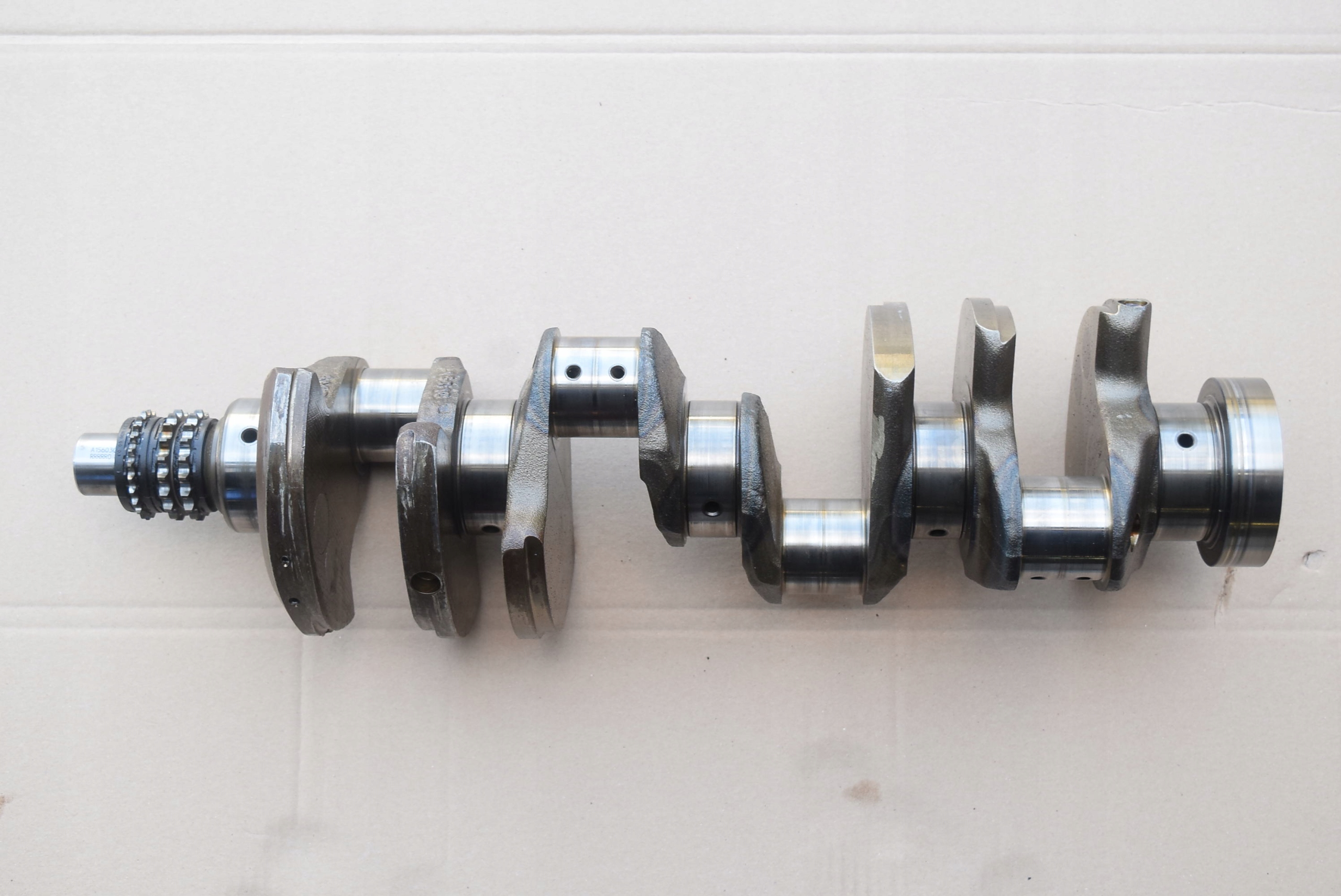 MERCEDES W211 W219 6.3 AMG WAŁ KORBOWY M156