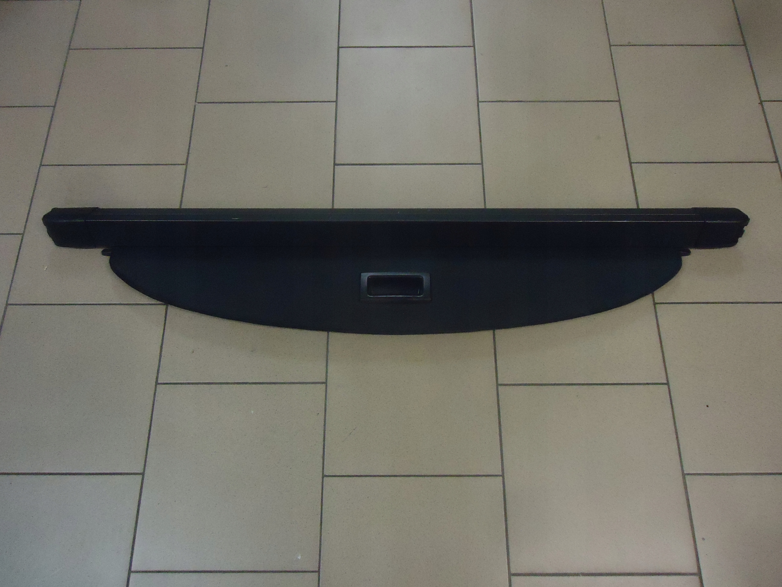 84982EY20A - Рольставні багажника NISSAN QASHQAI + 2 2008-2013р.