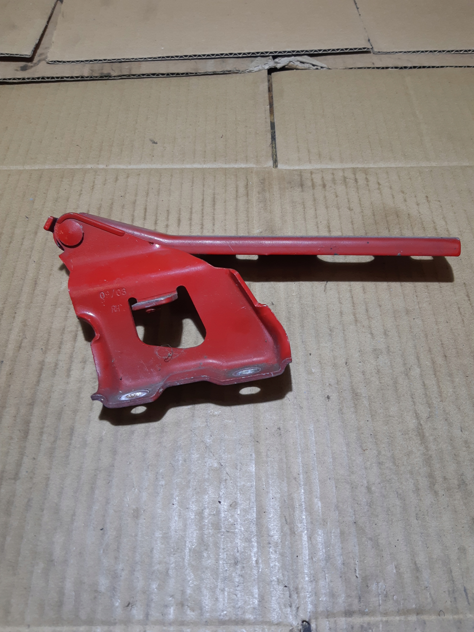 AUDI A4 B8 LIFT hinges hinge right bonnets 8K0823302B