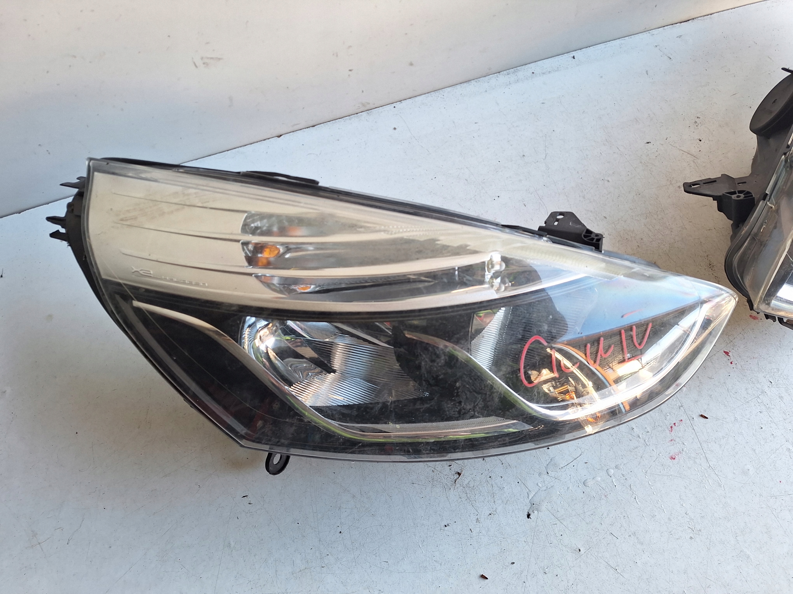 RENAULT CLIO IV 12-17 light right UK