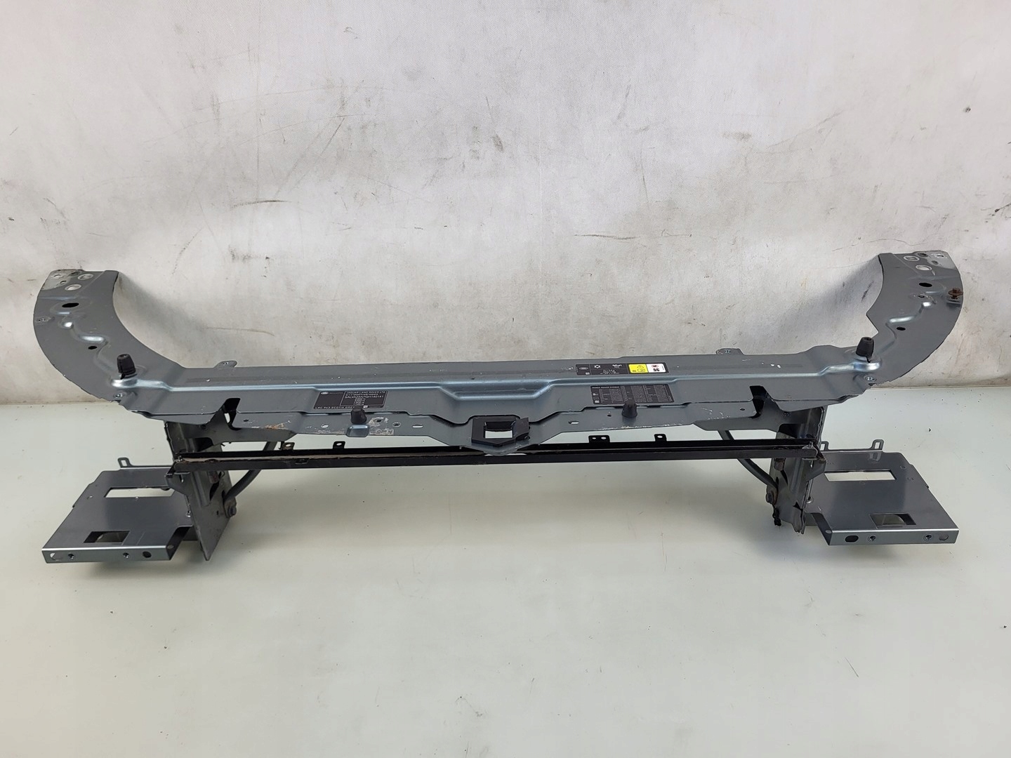support panel for radiators pillar 1BC LRC943 Range Rover EVOQUE L538 LIFT BJ32-16778
