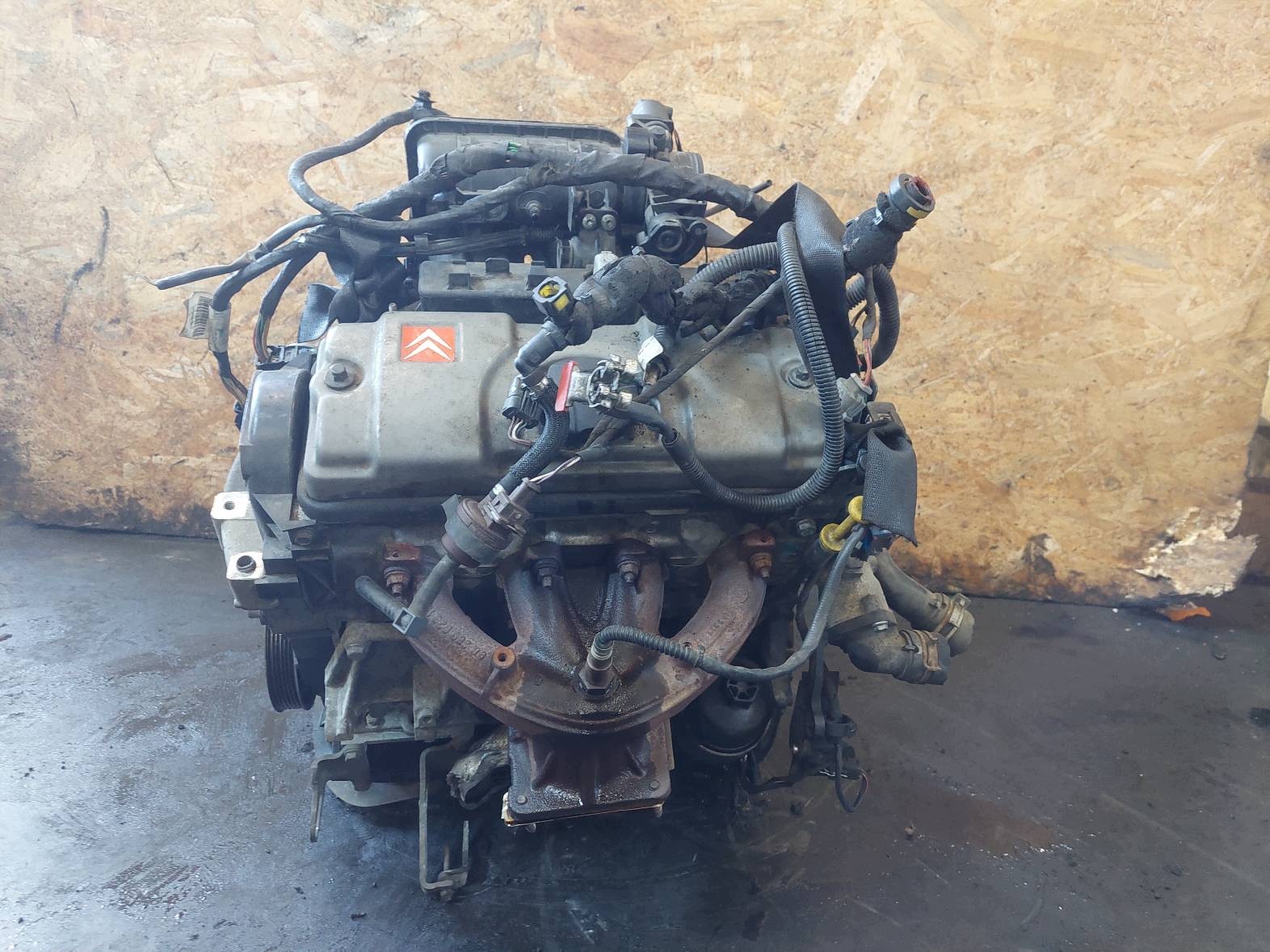 engine petrol CITROEN C3 and HFX 1.1 8V ID: 231080