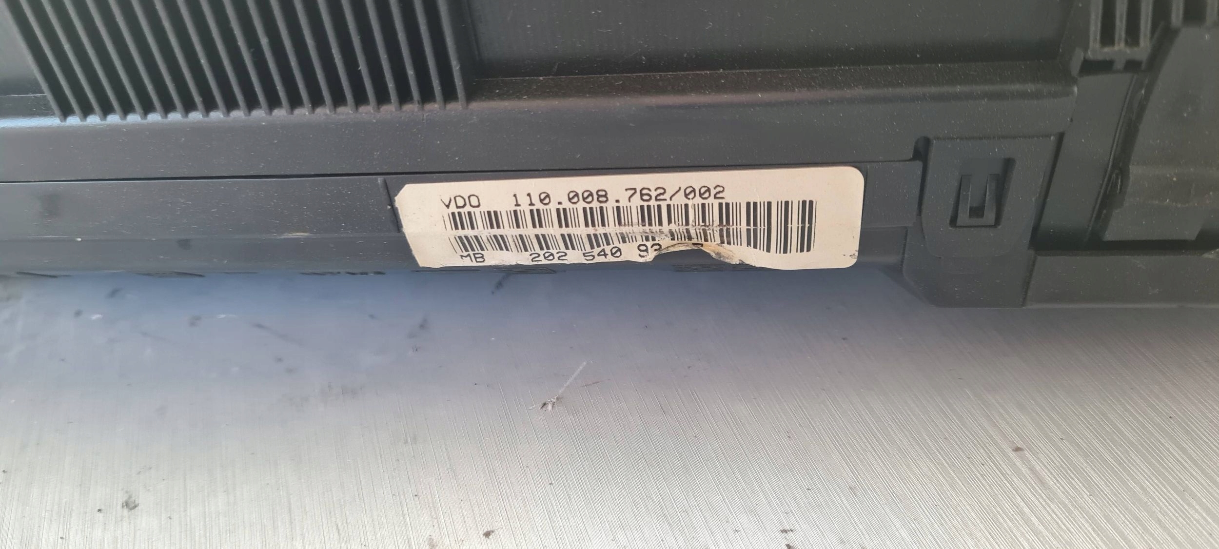 спидометр mercedes-benz C и W202 2.3 b 202540947 европа