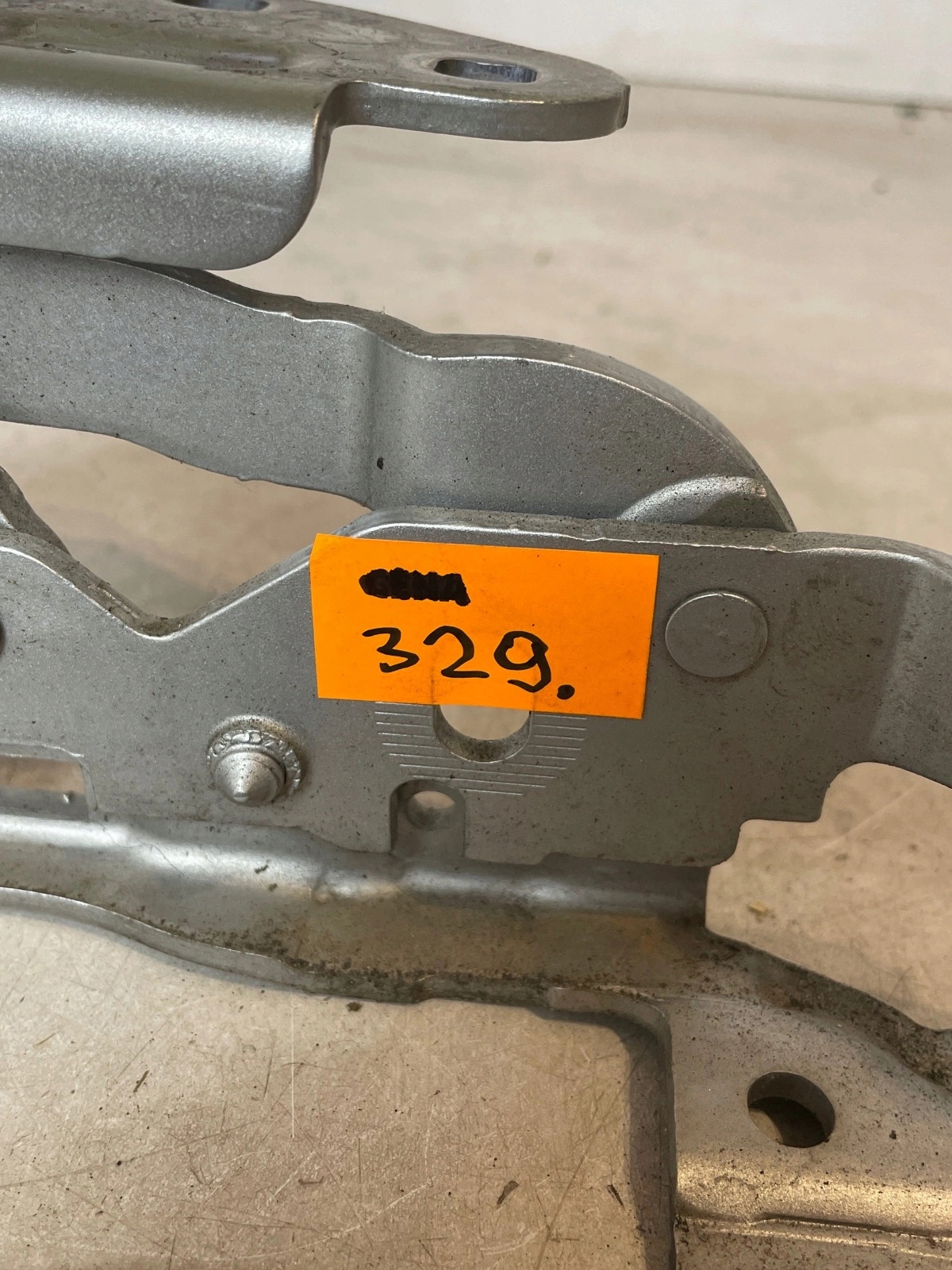 hinge bonnets front front right Mercedes W204 Lift