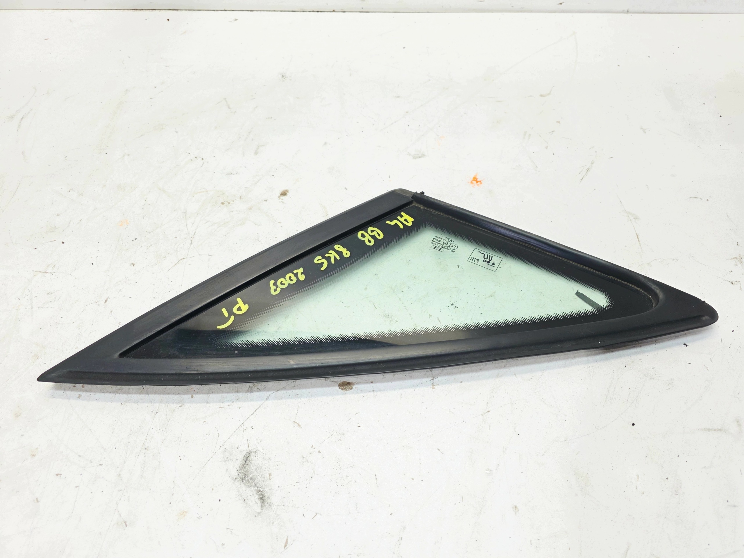 window bodywork right rear part AUDI A4 B8 sedan 8K5 2009R