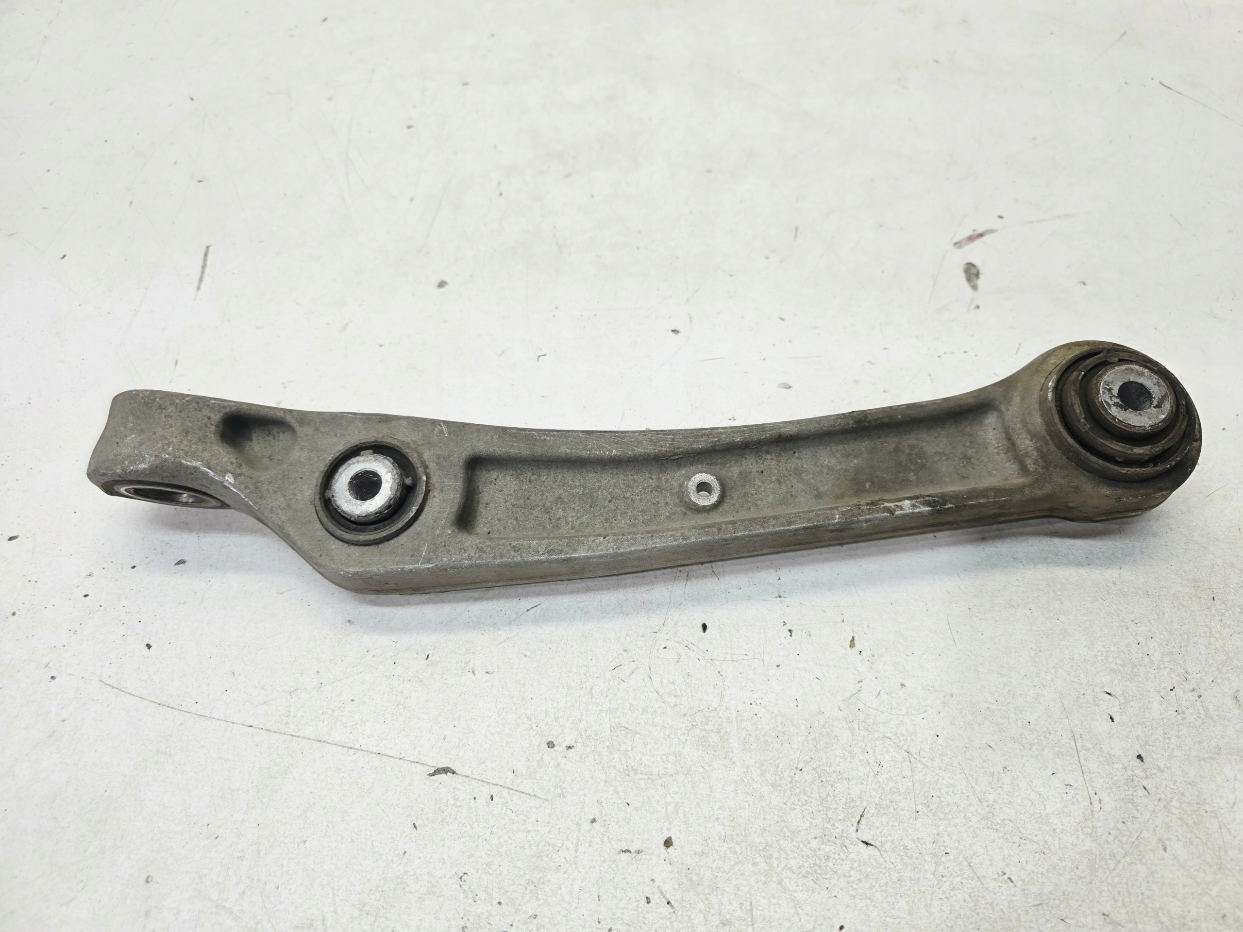 arm NOSNY PROSTY left front AUDI A6 C8 A7 Q7 4M0407155D