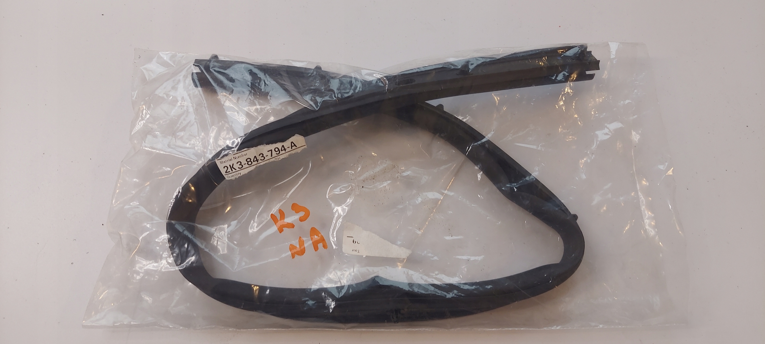 VW CADDY УЩІЛЬНЮВАЧ DRZWIk3843794a