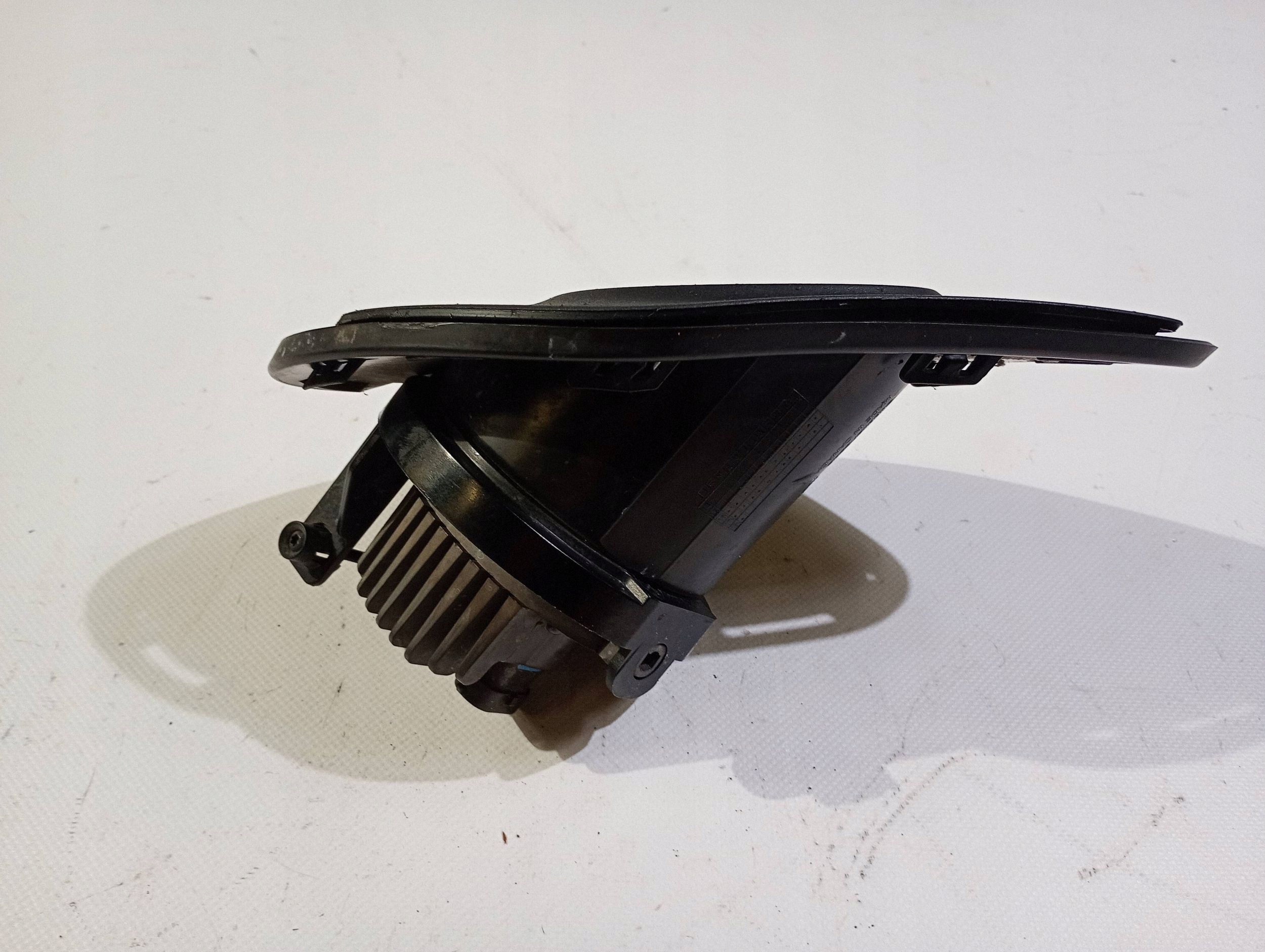 light fog light front front right grid holder Dodge Charger 2015
