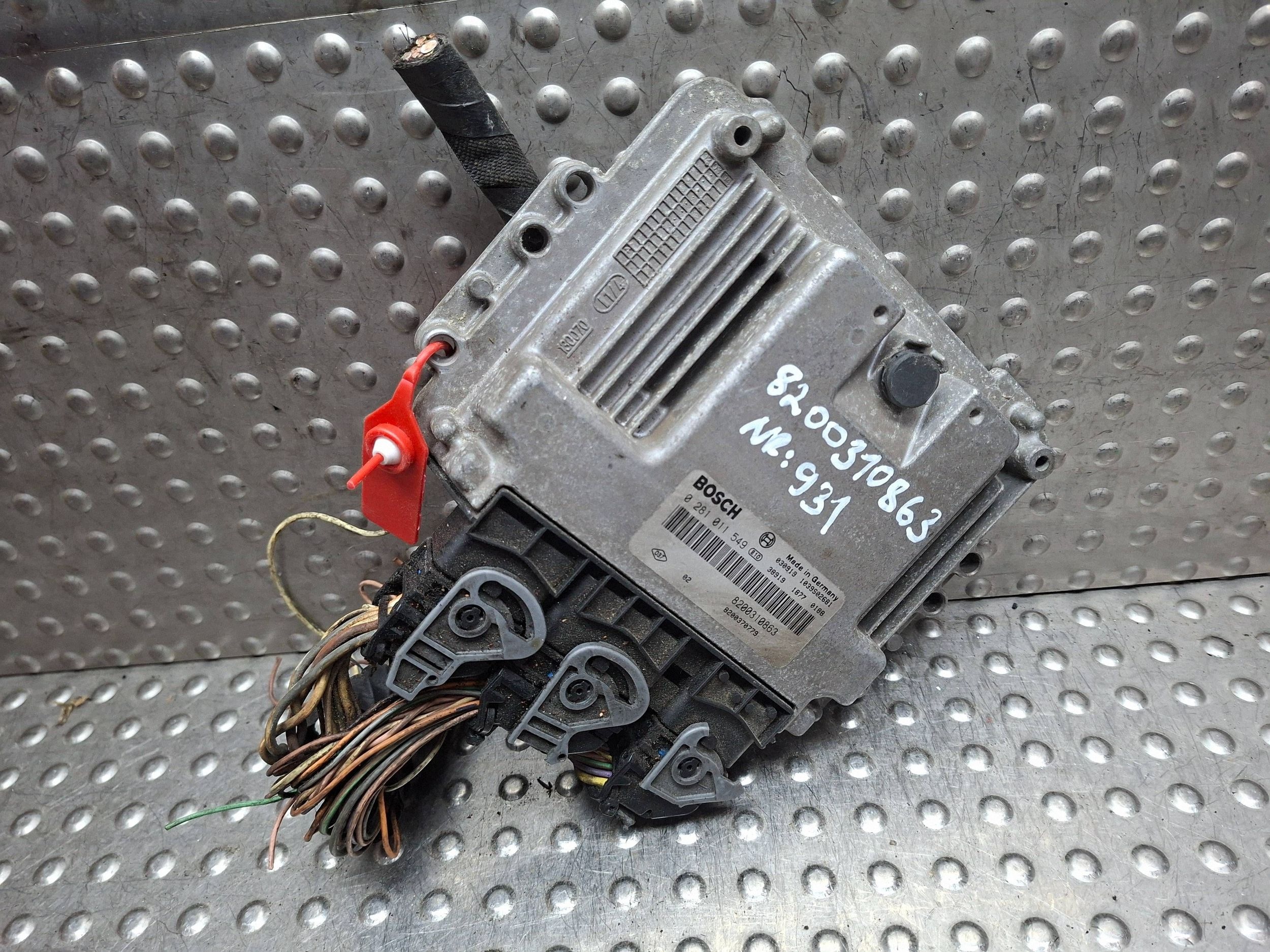 control unit of the engine 8200370779 8200310863 0281011549 Renault 1.9 DCI