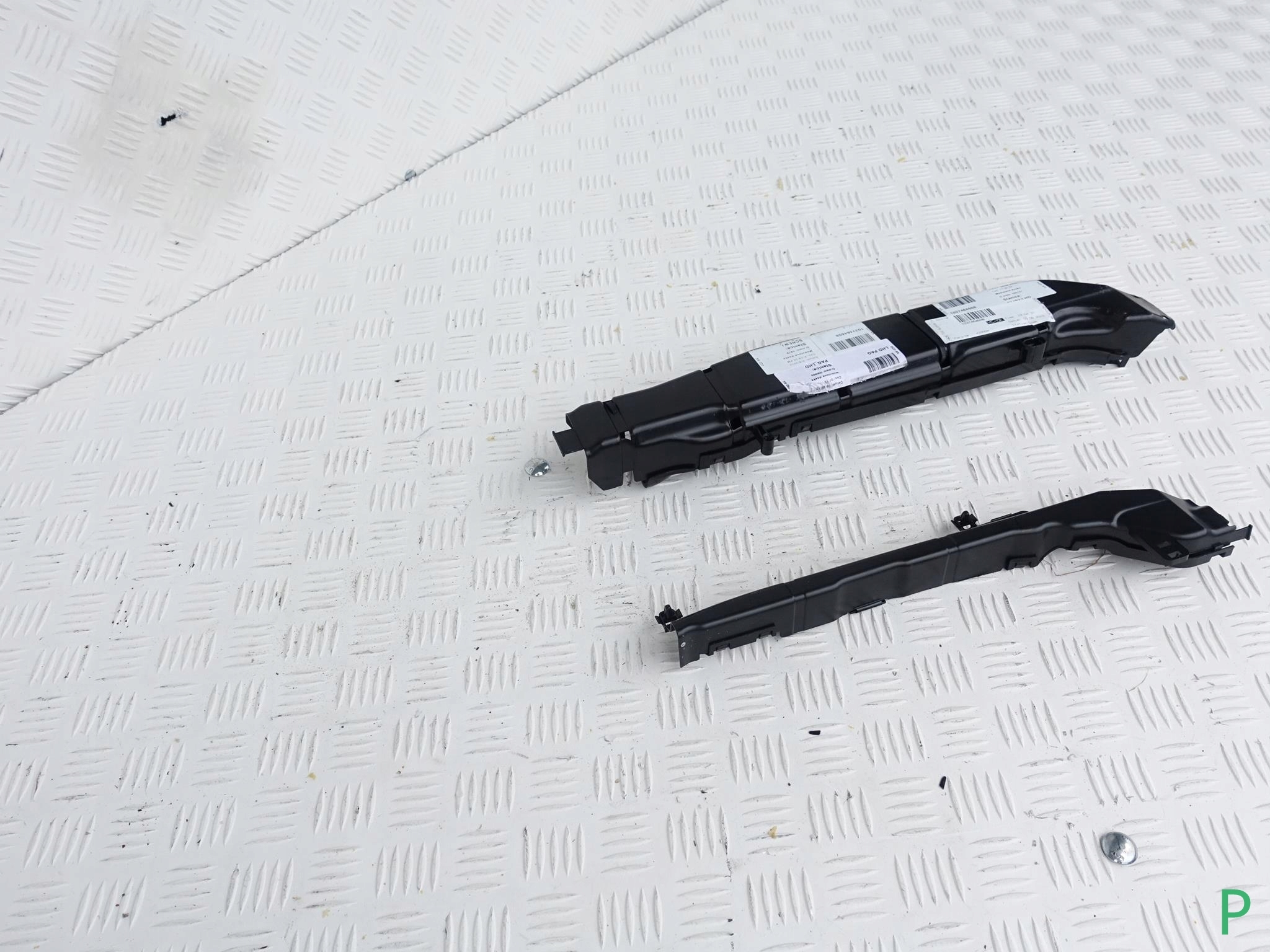PORSCHE CAYENNE 7P 10- TUNEL KABLOWY