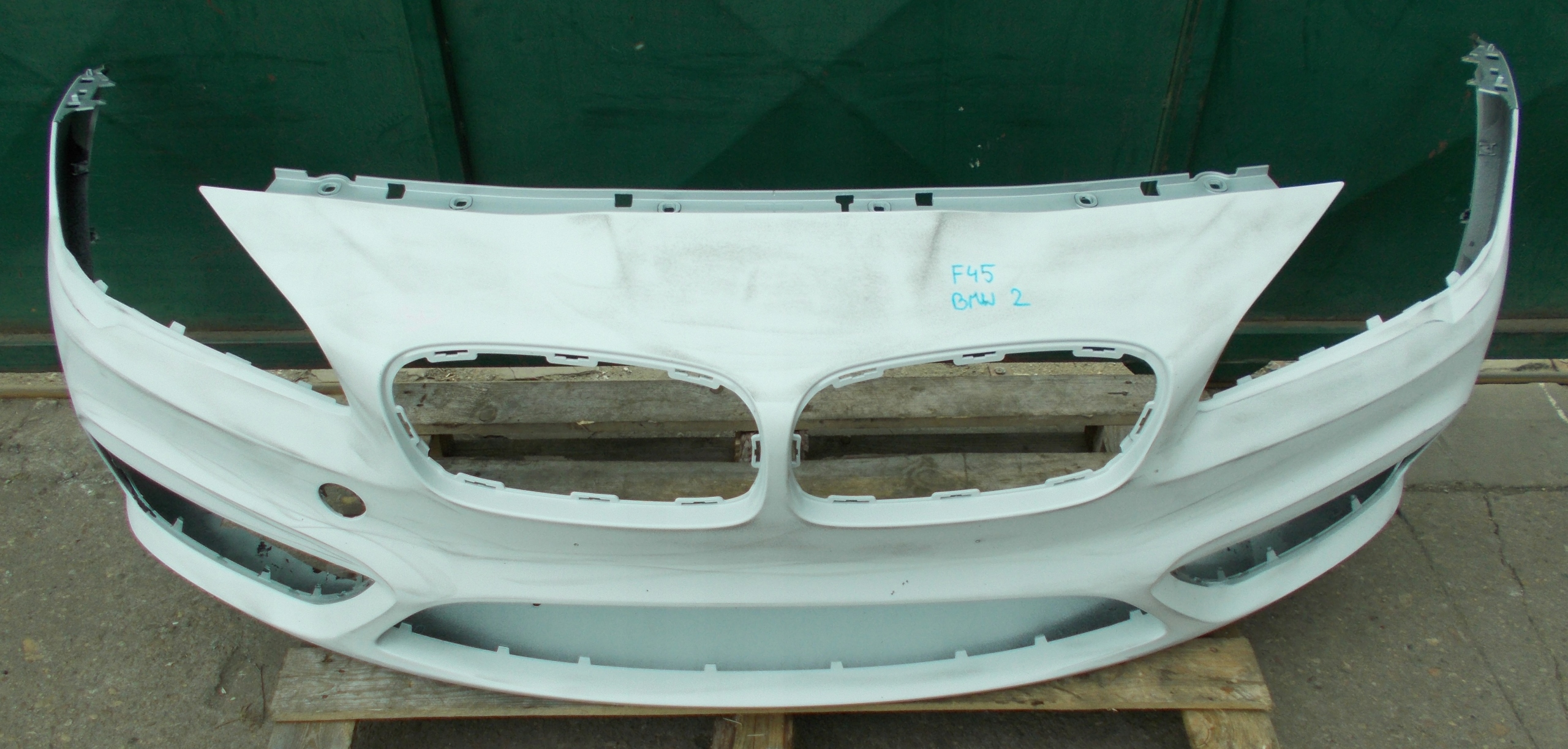 BMW 2 F45 bumper front front original BIALY