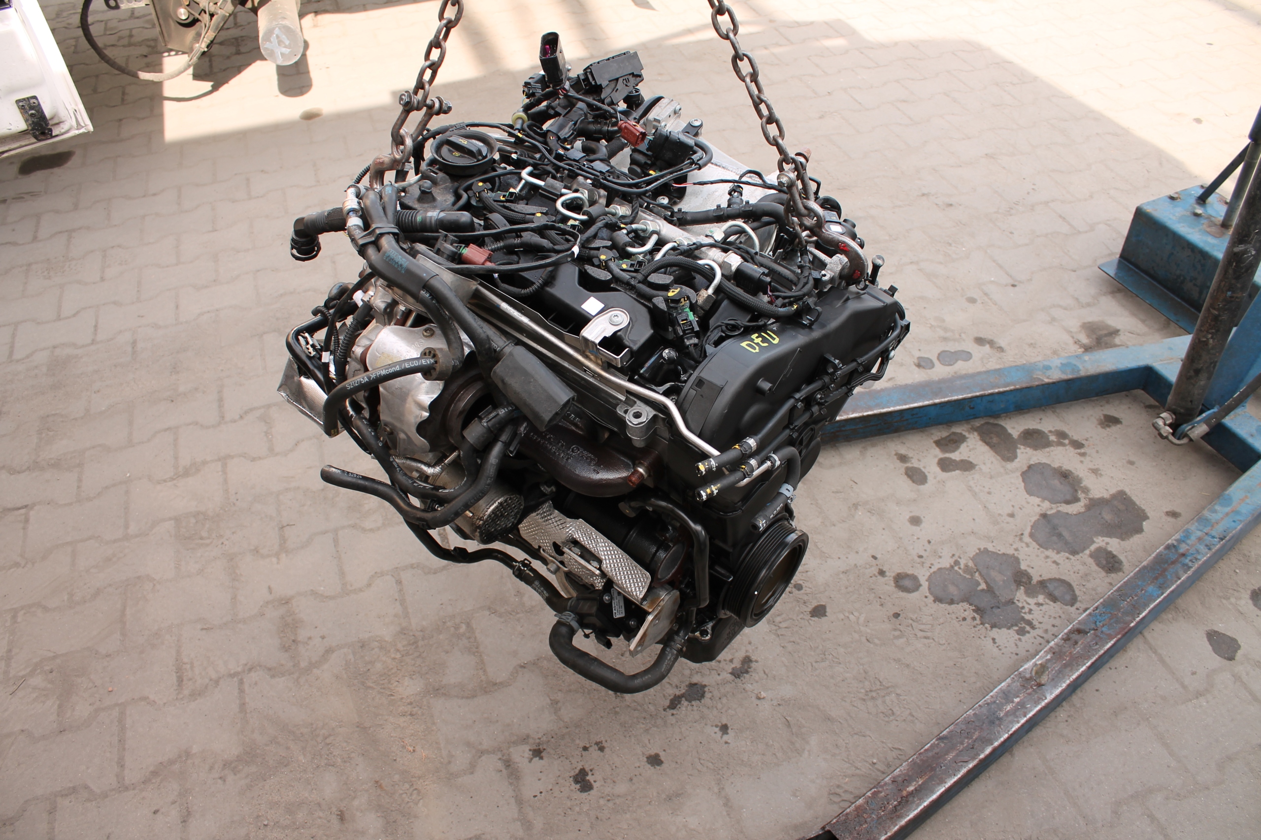 engine complete AUDI 2,0 TDI DEU 20 TYSKM