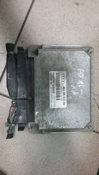 computer AUDI A3 06A906019AM 1.6