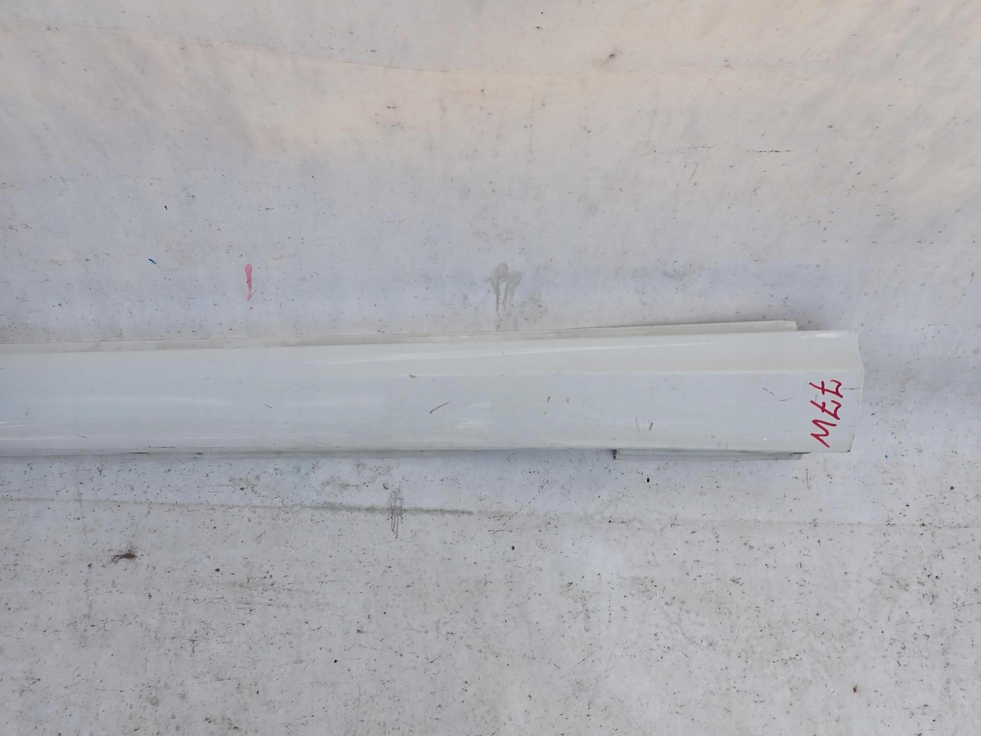 MERCEDES B-KLASA II 2 W246 11-18 threshold left moulding threshold left