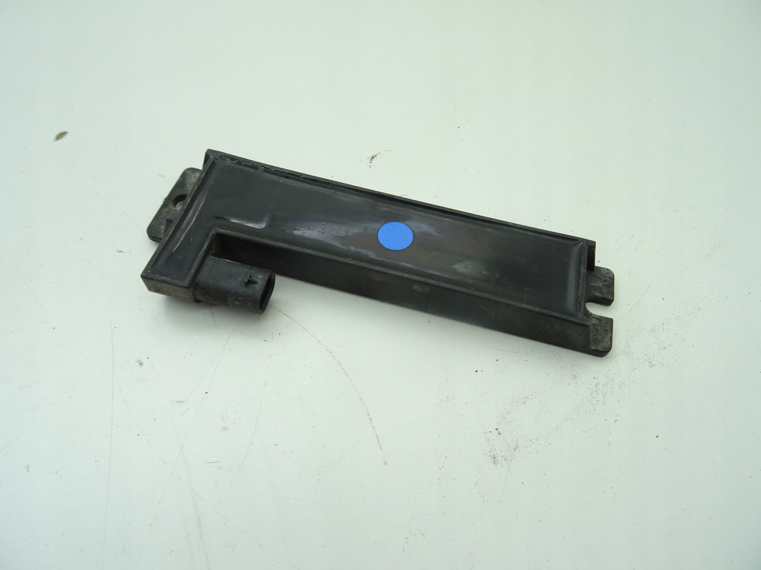 TESLA MODEL X CZUJNIK ANTENA KLUCZA 1043129-00-B