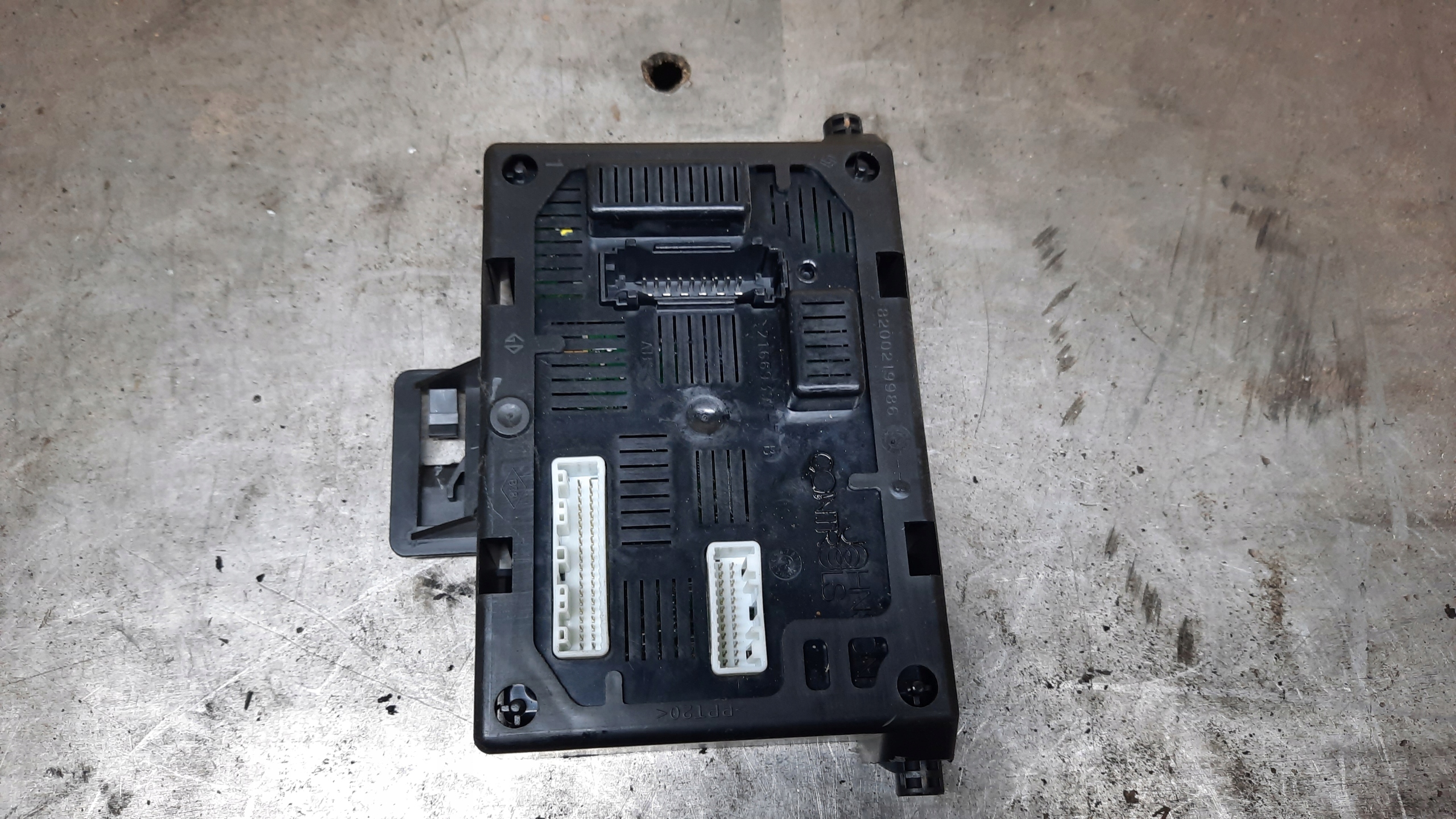 MODUŁ UCH RENAULT CLIO MODUS 8200200780