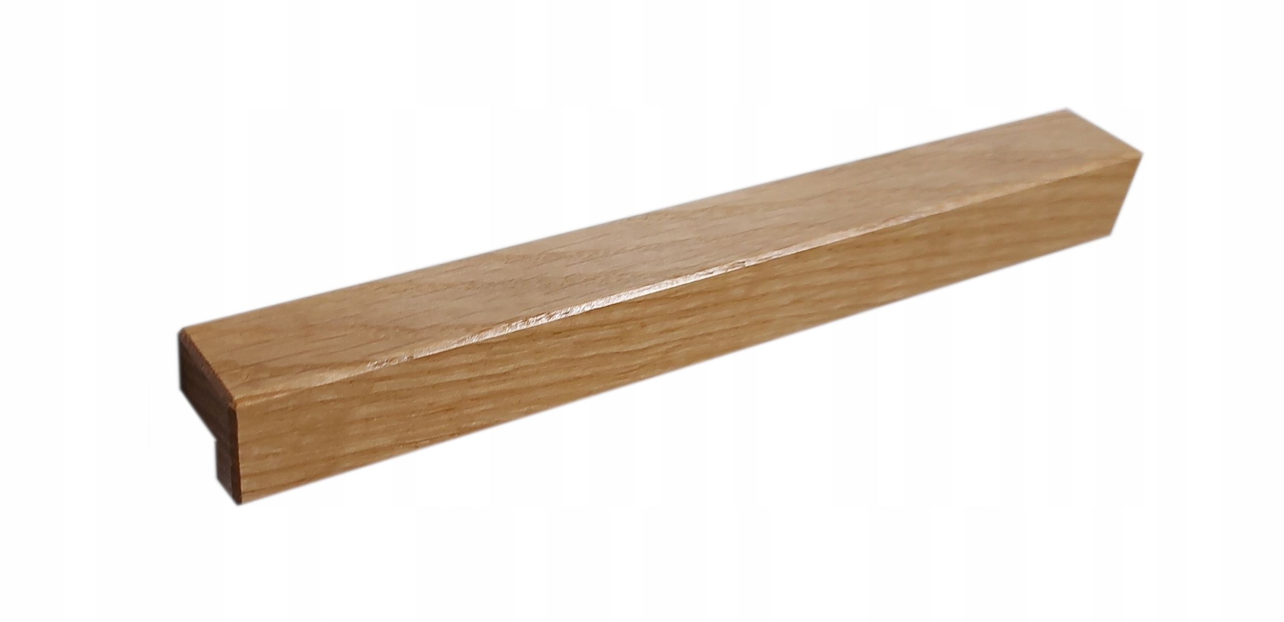 

Uchwyt meblowy dębowy kształt L dł.256mm roz.224mm