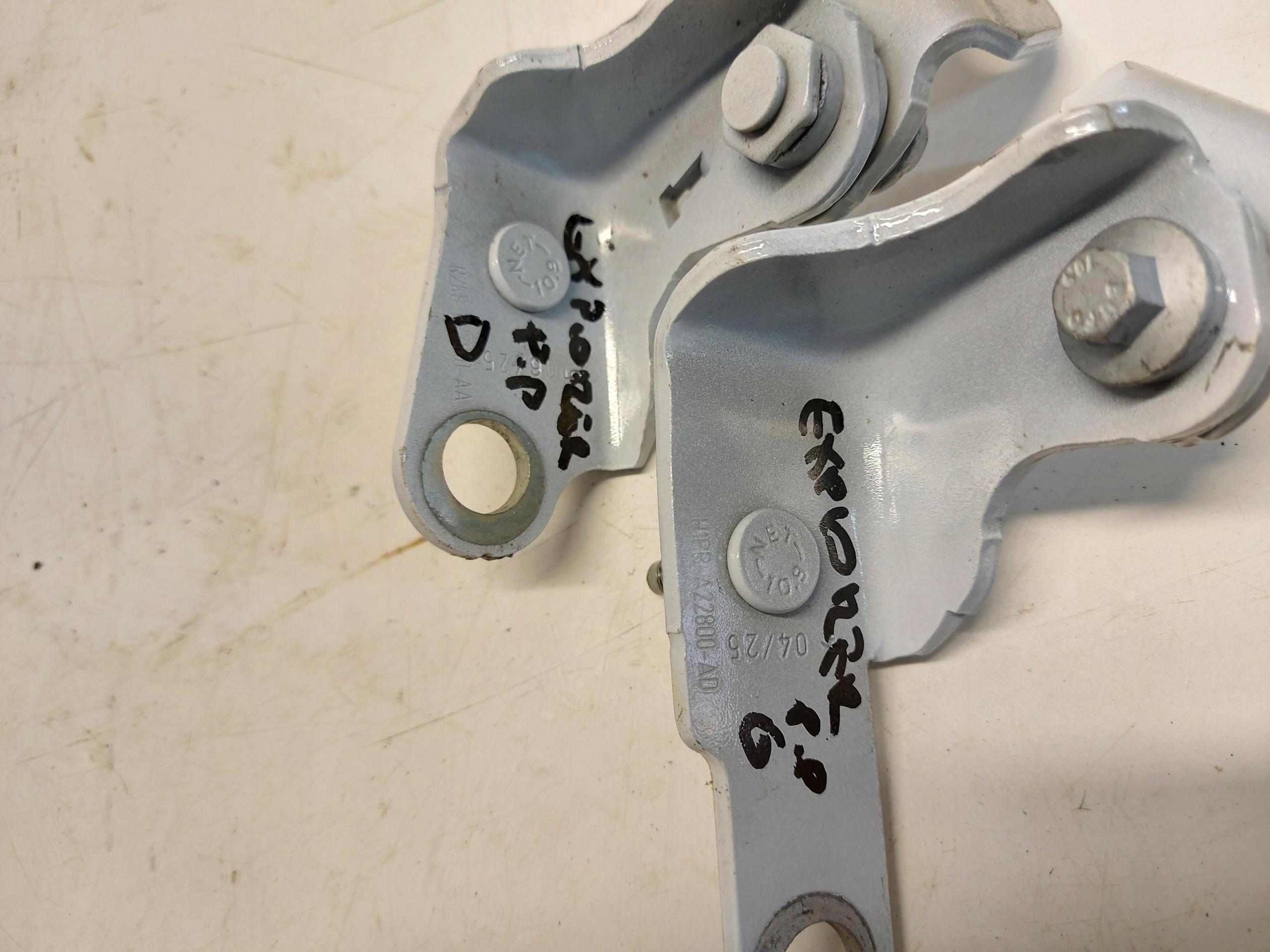 Ford Explorer Capri VII R2KB hinge door front right gora dol komplet