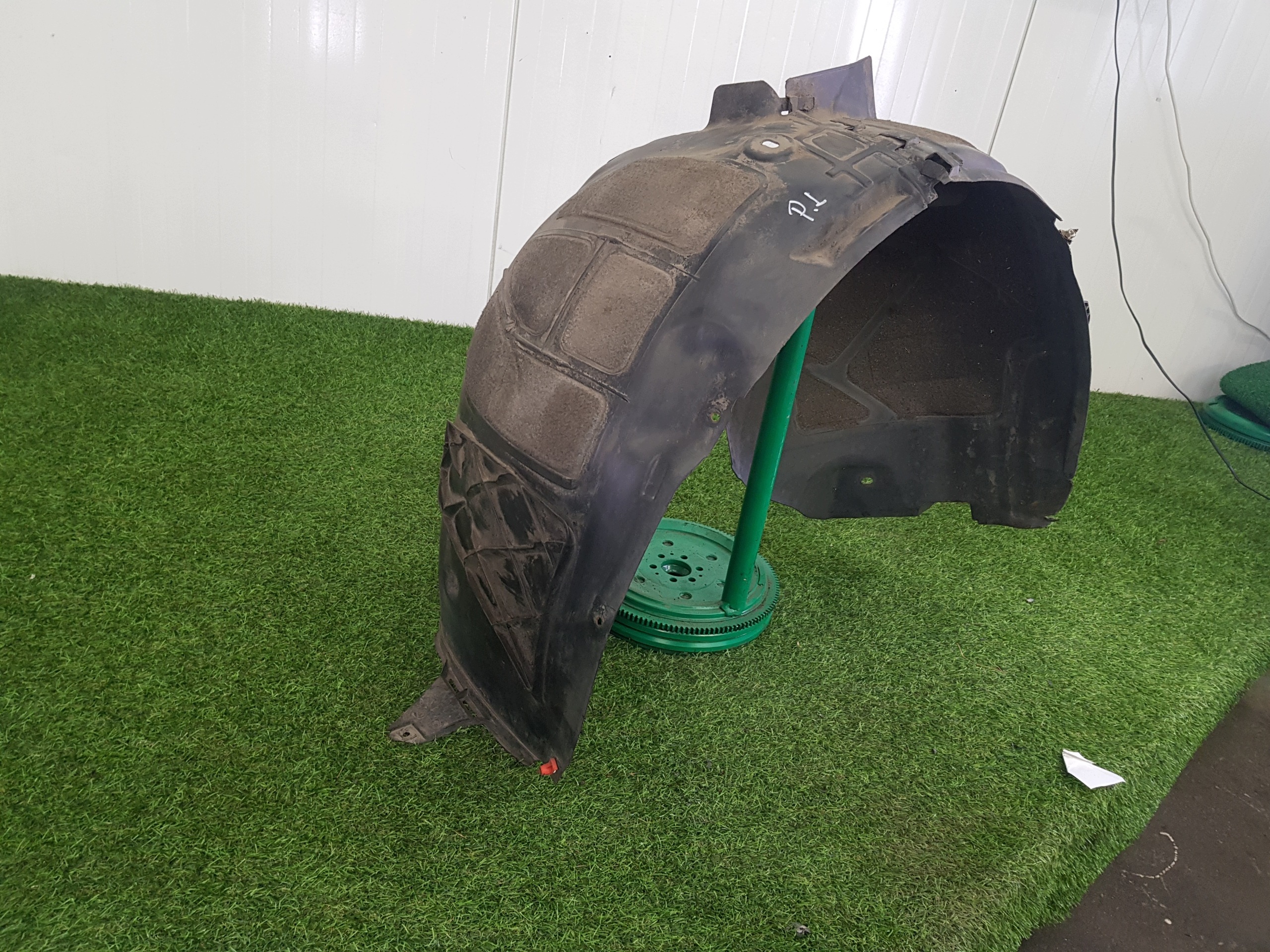 mudguard left front OPEL INSIGNIA
