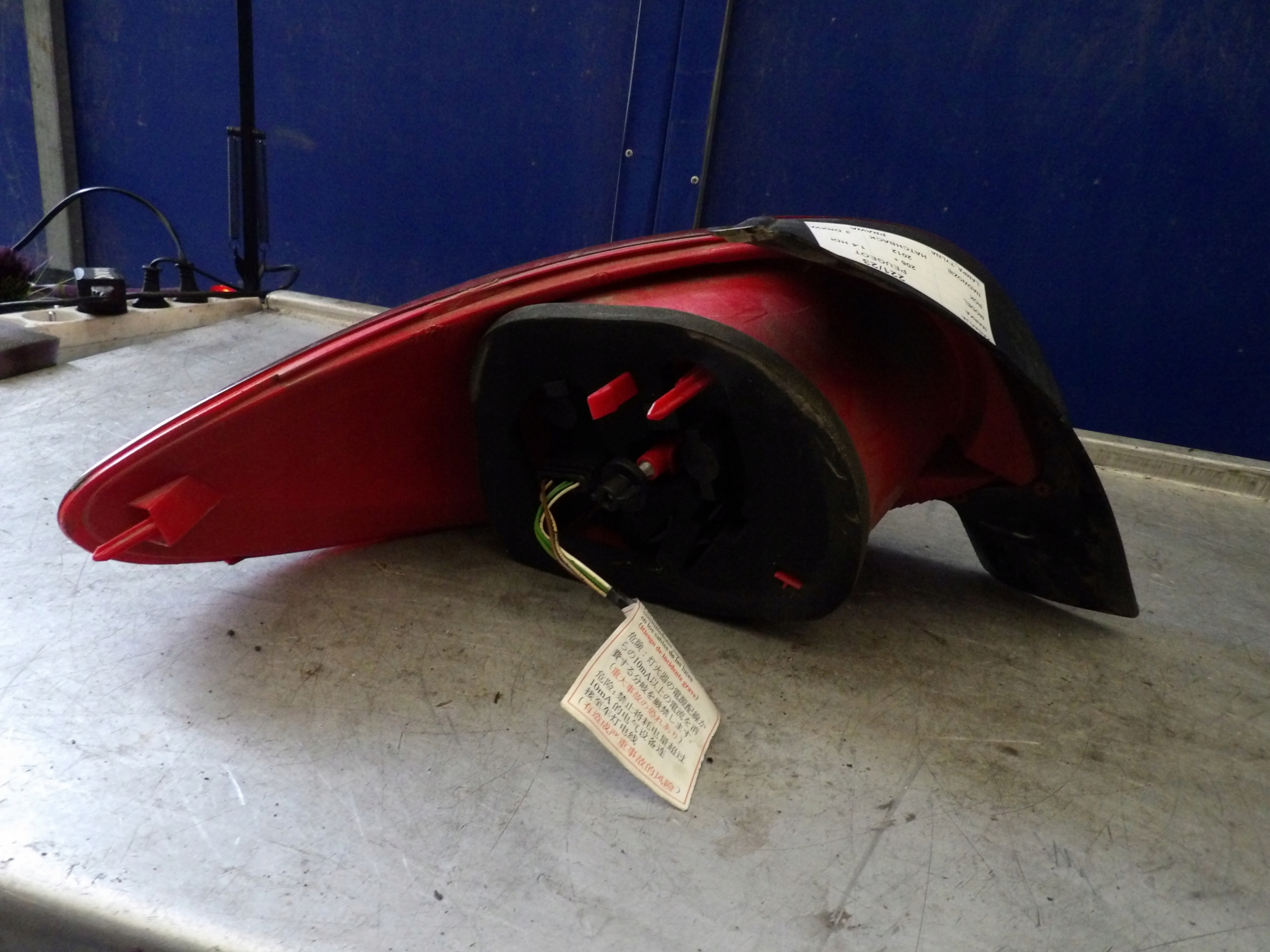 Peugeot 206+ plus light rear right 11-8058R