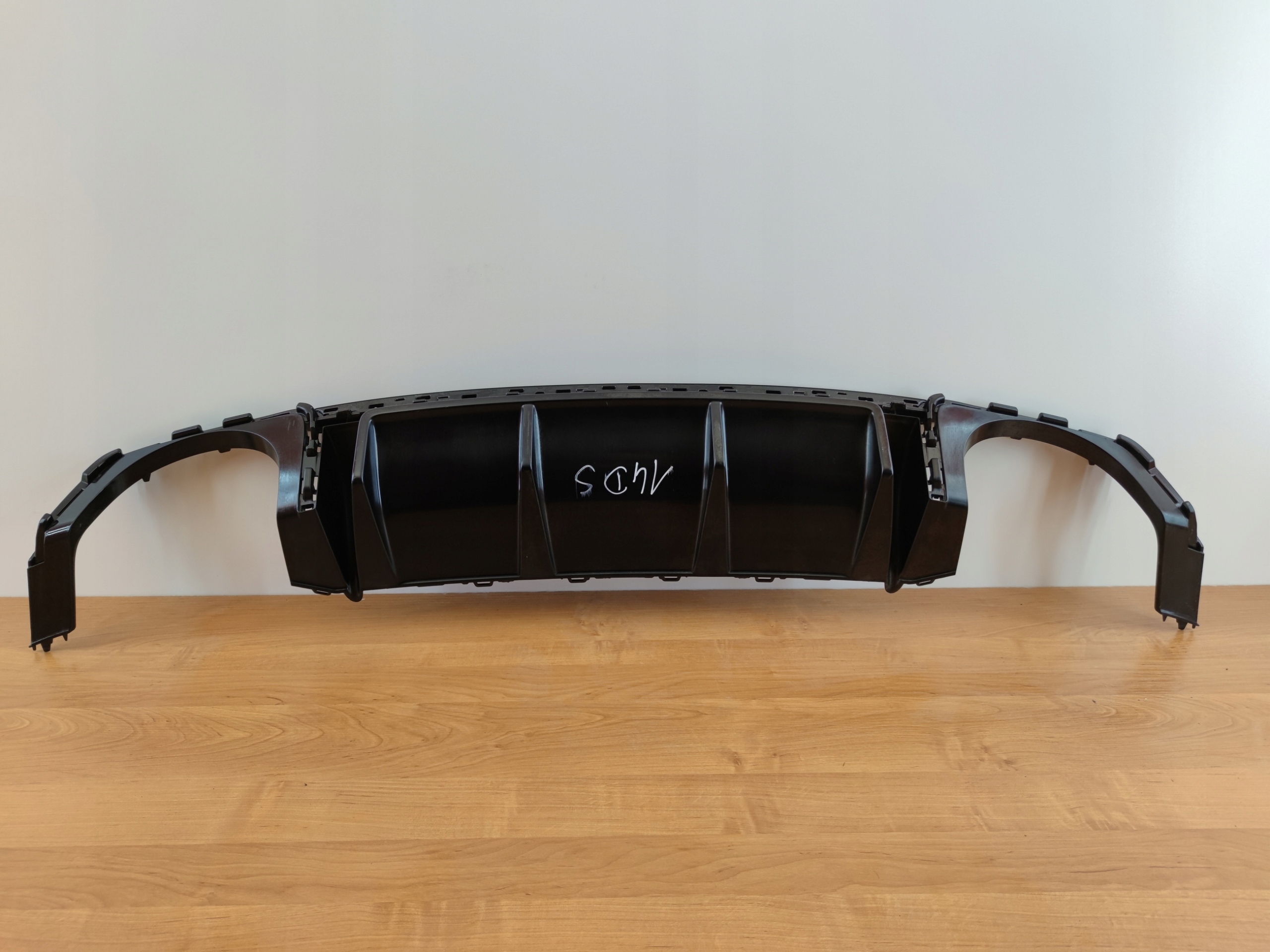 AUDI TT 8S TTRS RS 17-20R SPOILER der Stoßstange heck 8S0