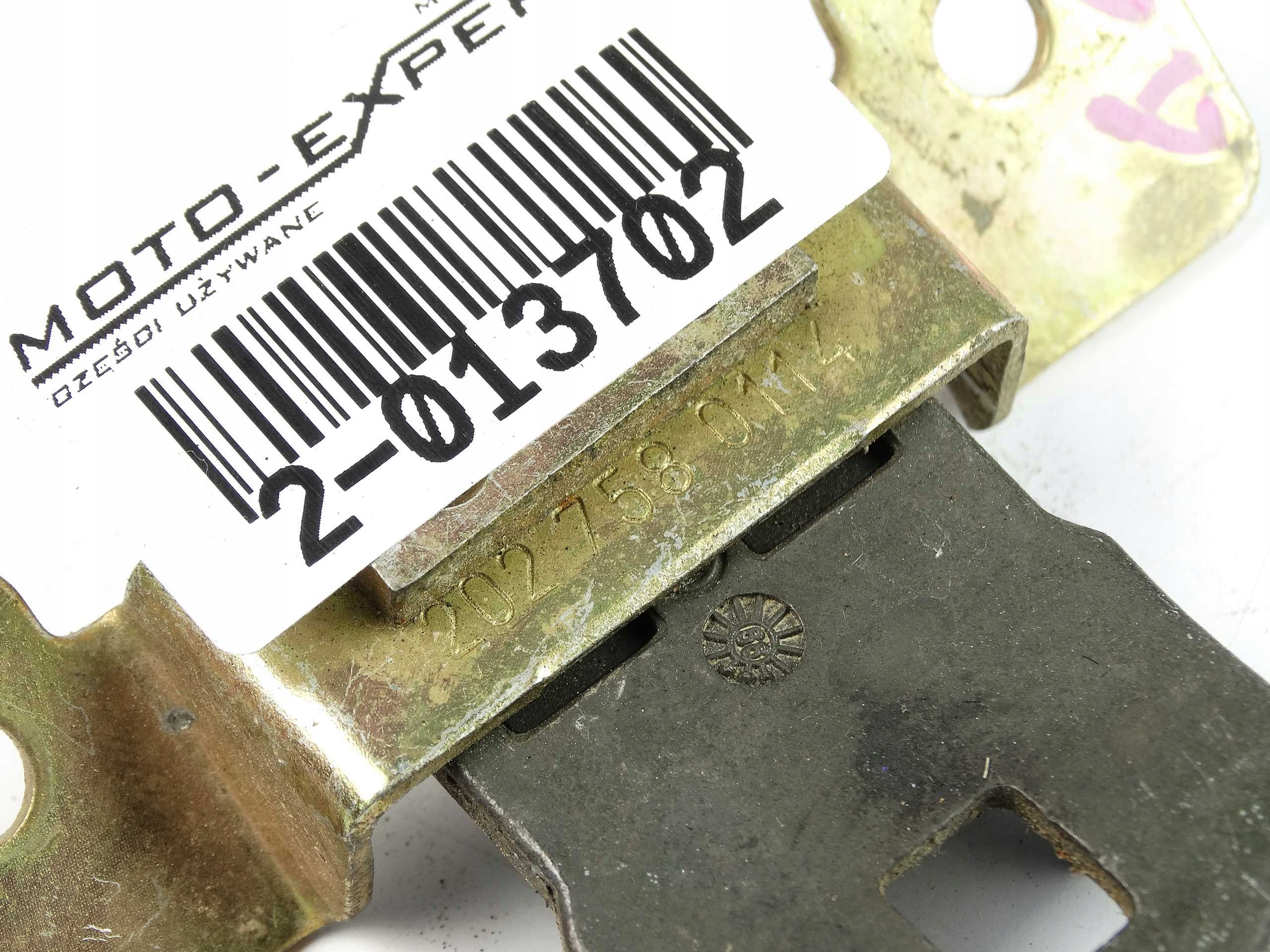 Mercedes CLK W208 RYGIEL KLAPY BAGAŻNIKA PRAWY TYŁ A2027580114 Producent części Mercedes-Benz OE