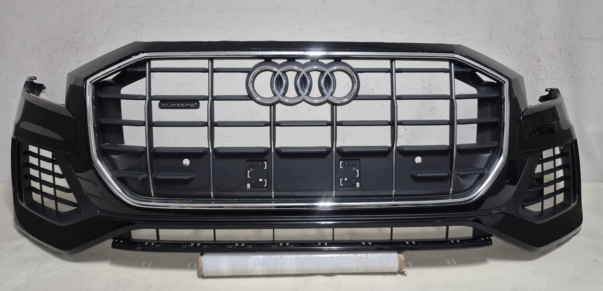 AUDI Q8 4M8 ZWYKLY 18- bumper front front grill grid PDC 4M8807437A