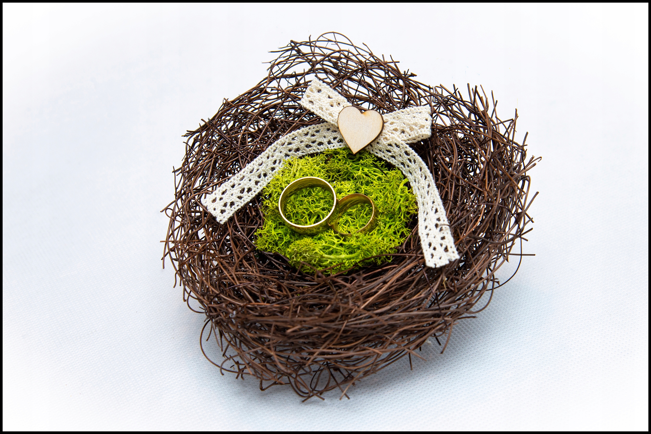 NA OBRĄCZKI ŚLUBNE GNIAZDKO Z MCHEM PUDEŁKO NATURA Kod producenta DO OBRĄCZEK ŚLUBNYCH NATURALNE