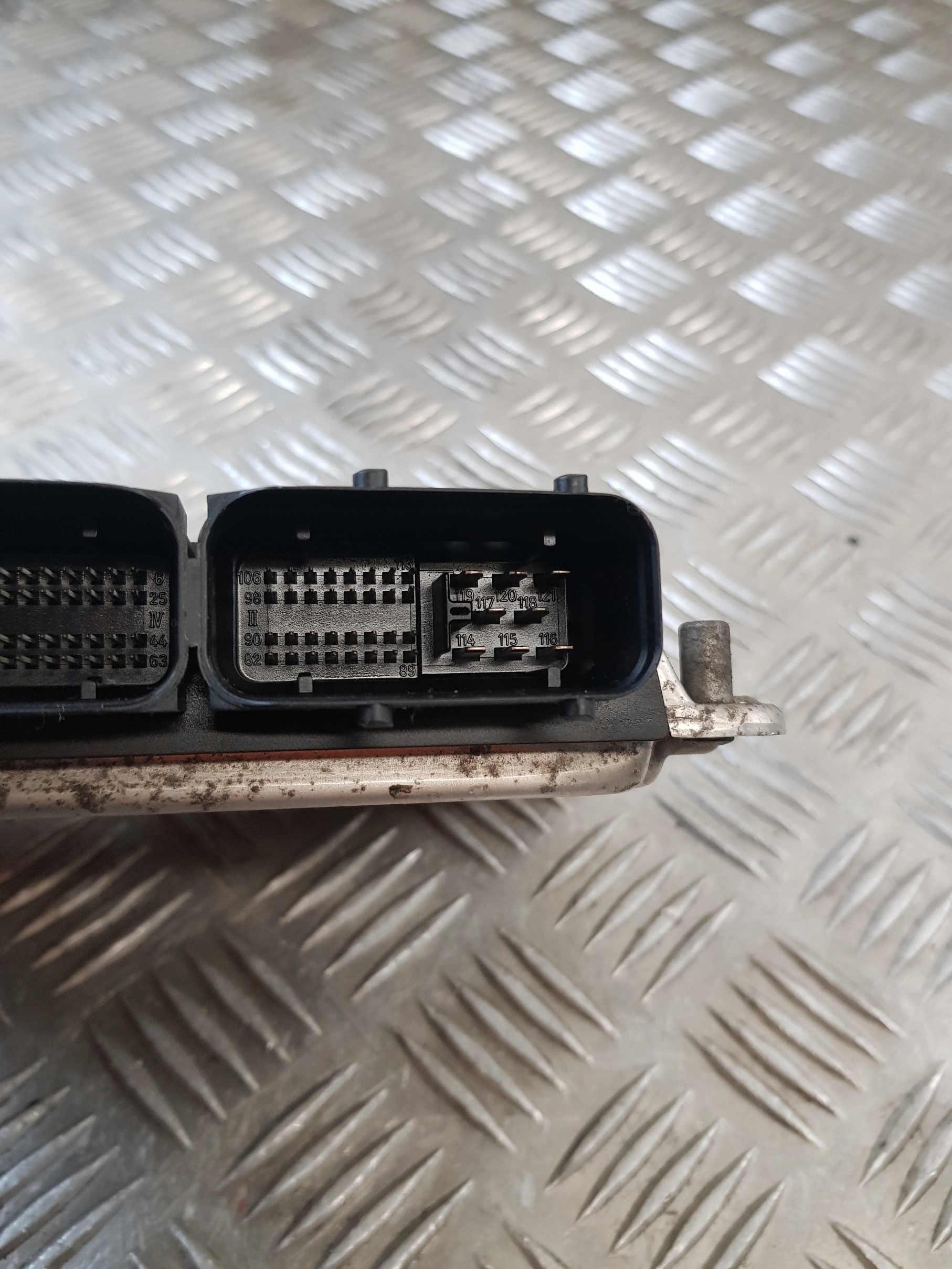 control unit of the engine 8D1906018 AUDI A3 8L 1.8B 00R- EUROPA