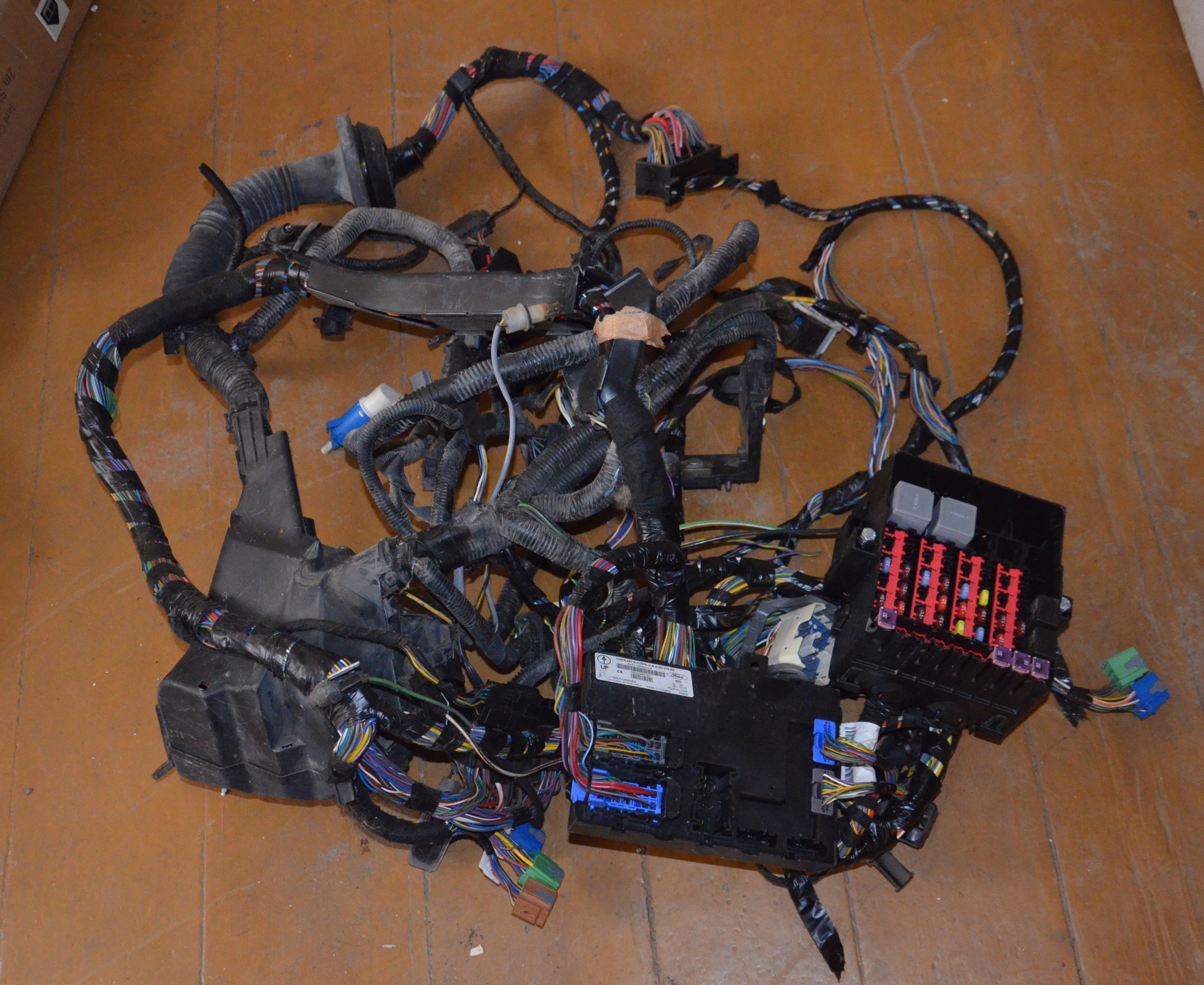 FIESTA MK7 ЖГУТ ПРОВОДОВ, BSI ,БЛОК ПРЕДОХРАНИТЕЛЕЙ