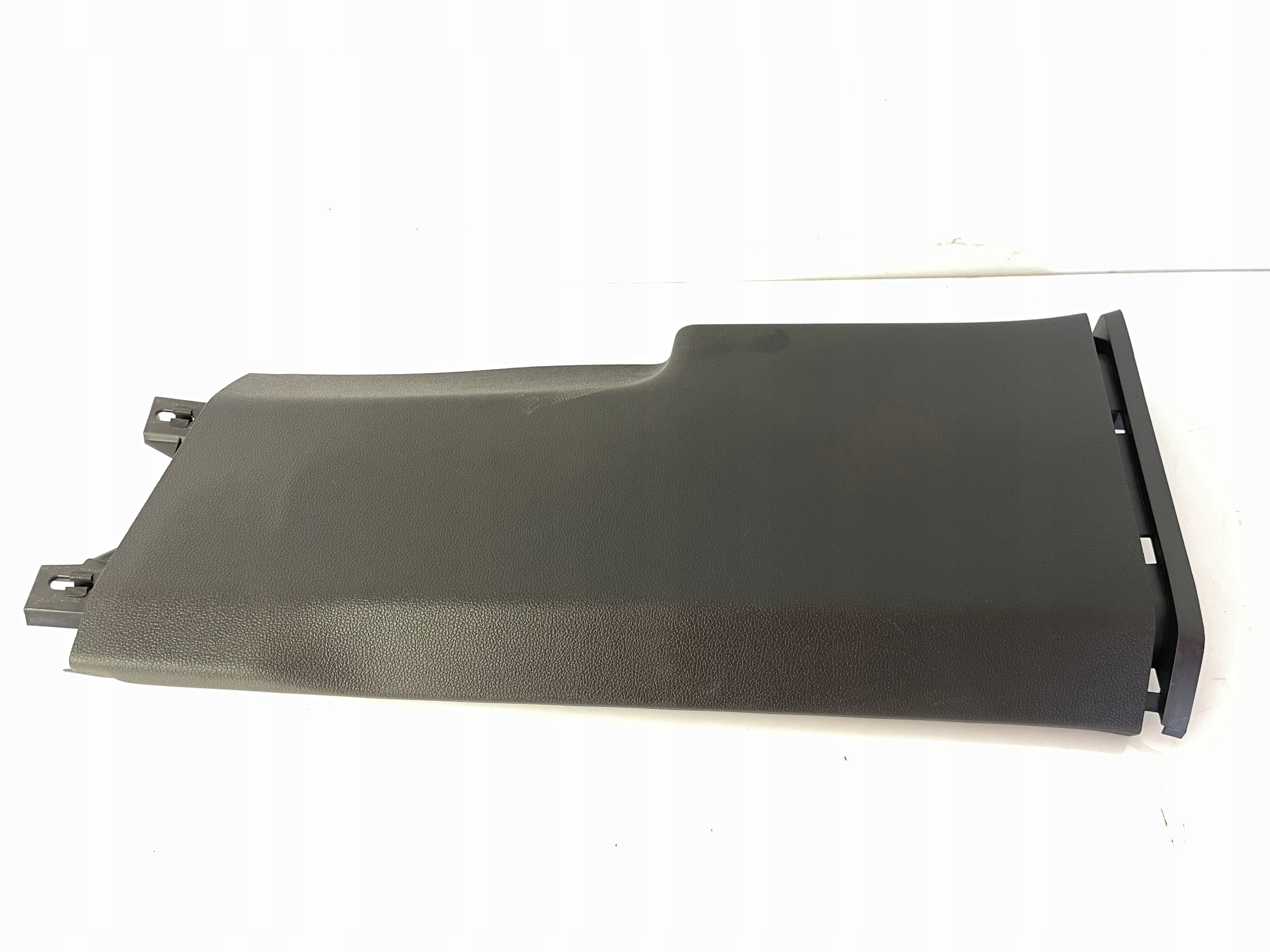 cover SLUPKA left PASSAT B8 3G0867291B