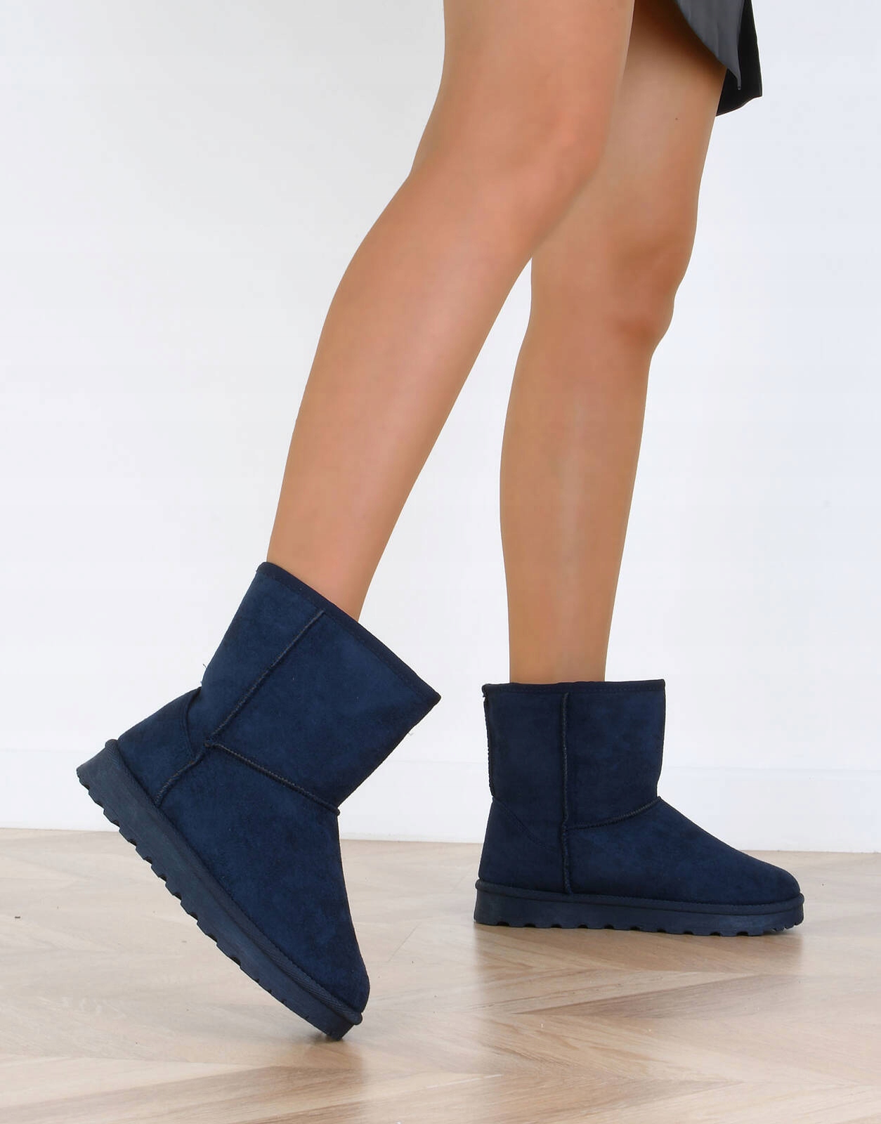 7683 GRANATOWE OCIEPLANE BOTKI ŚNIEGOWCE 39 Kolor niebieski