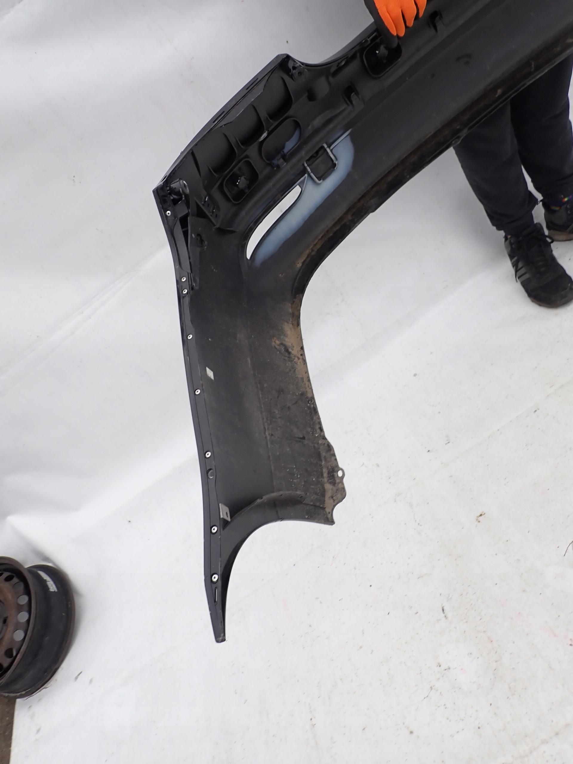 BMW 5 E60 sedan 03-07 bumper rear part rear PDC