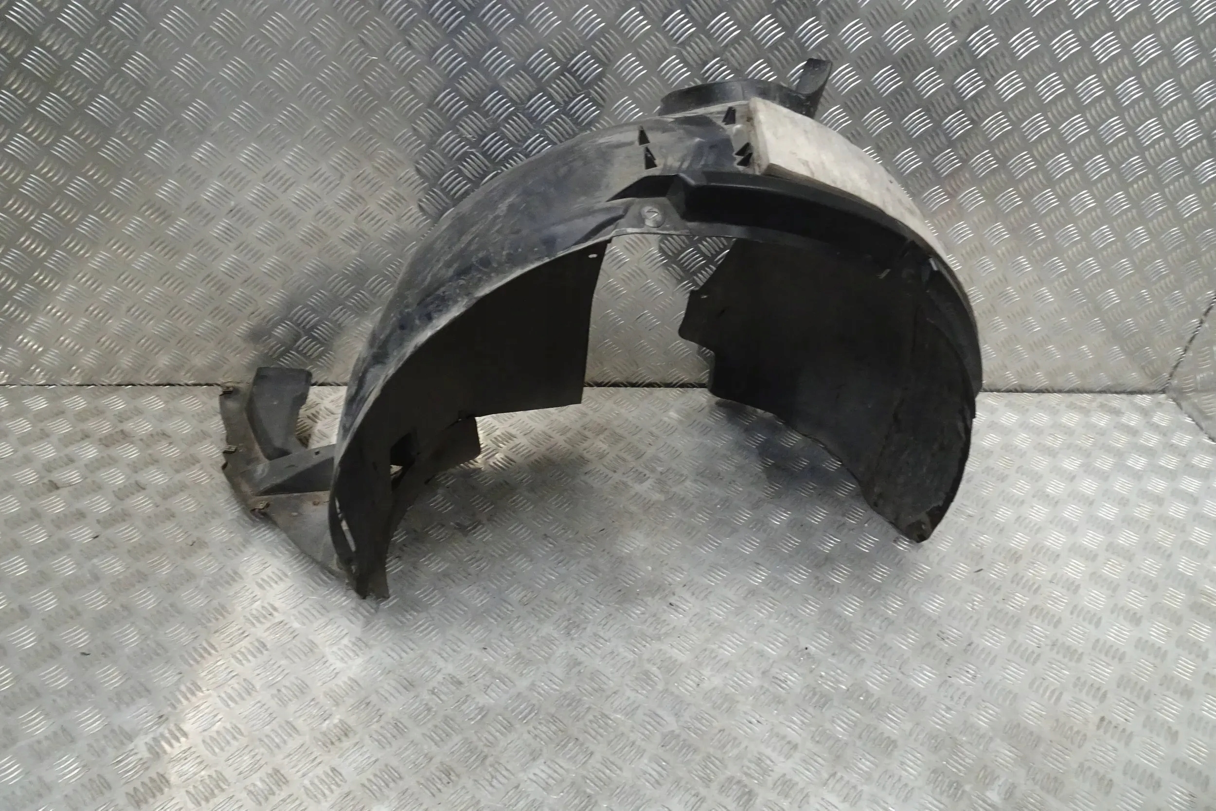 VW TIGUAN ПІДКРИЛЬНИК ЗЛІВА PRZODna805911ab