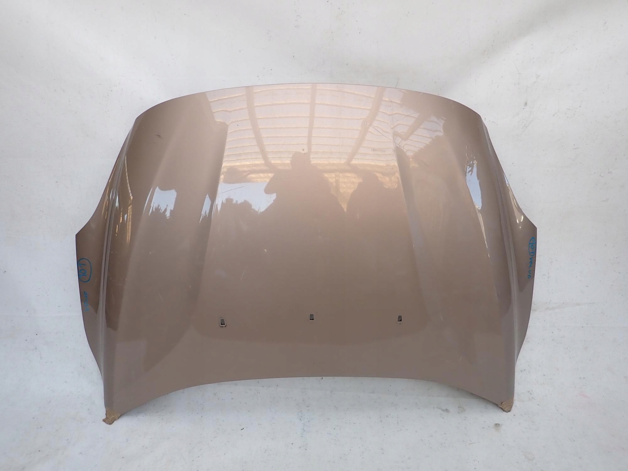 VOLVO V40 12-19 bonnet