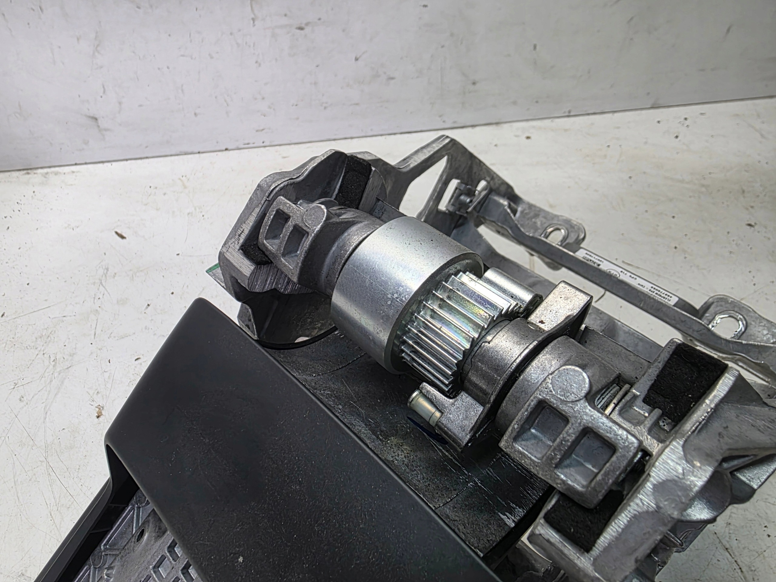 staffa UCHWTY bracciolo AUDI A6 C8 4K0864283D
