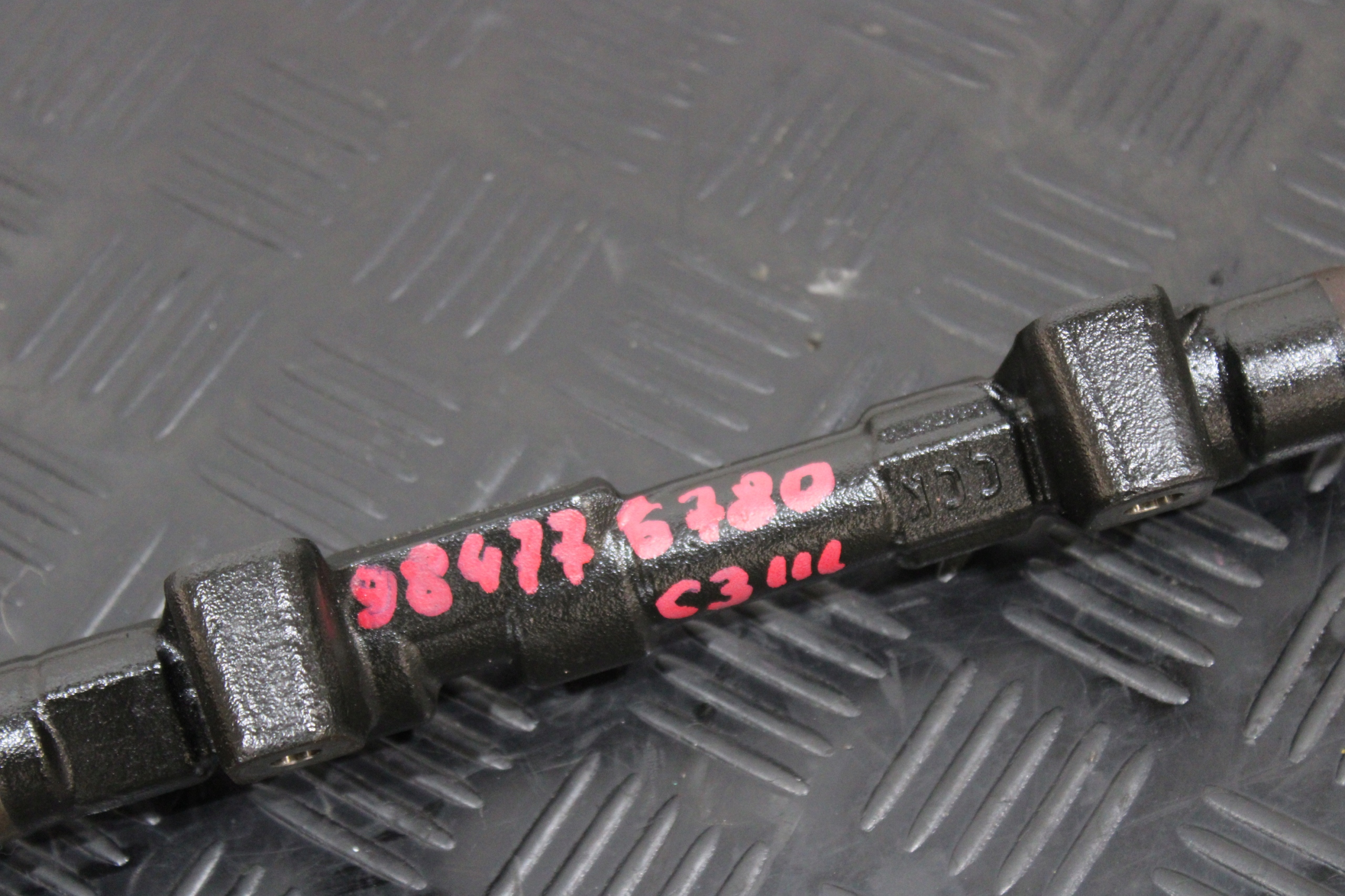 rampe injection 984776780 CITROEN C3 III 3 1,6 HDI