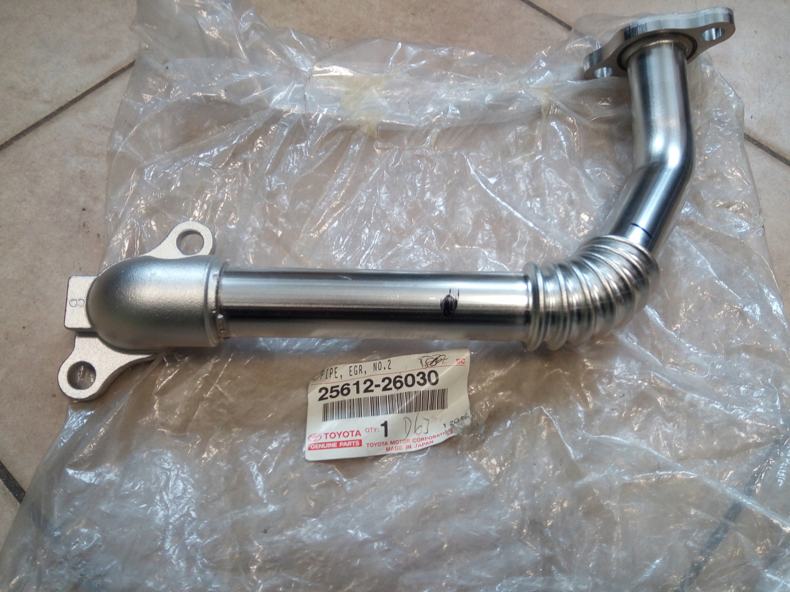 25612-26030 - ТРУБА РЕЦИРКУЛЯЦІЇ ВІДПРАЦЬОВАНИХ ГАЗІВ TOYOTA COROLLA AURIS AVENSIS*