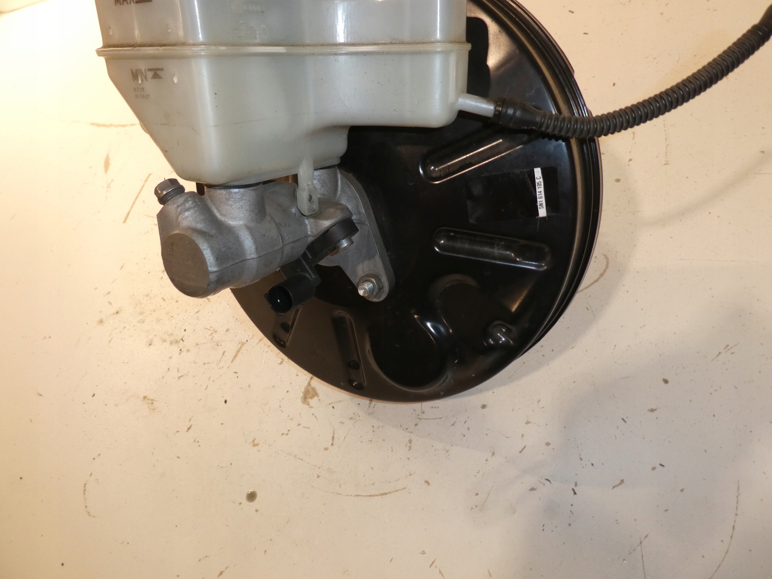 SERVO SERVOFRENO VW TIGUAN 5N1614105C