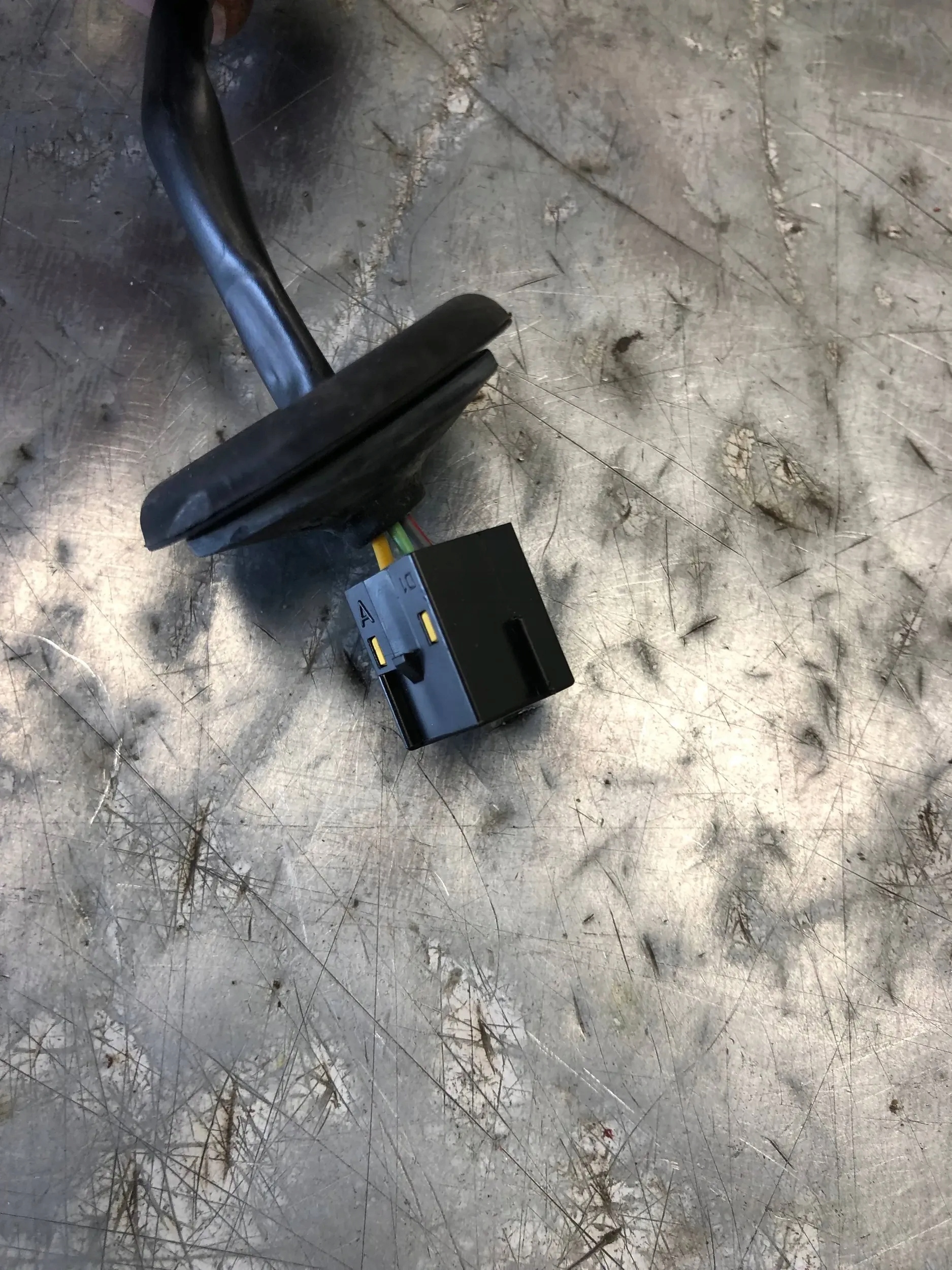 mirror right 3 PIN OPEL CORSA D Z2HU
