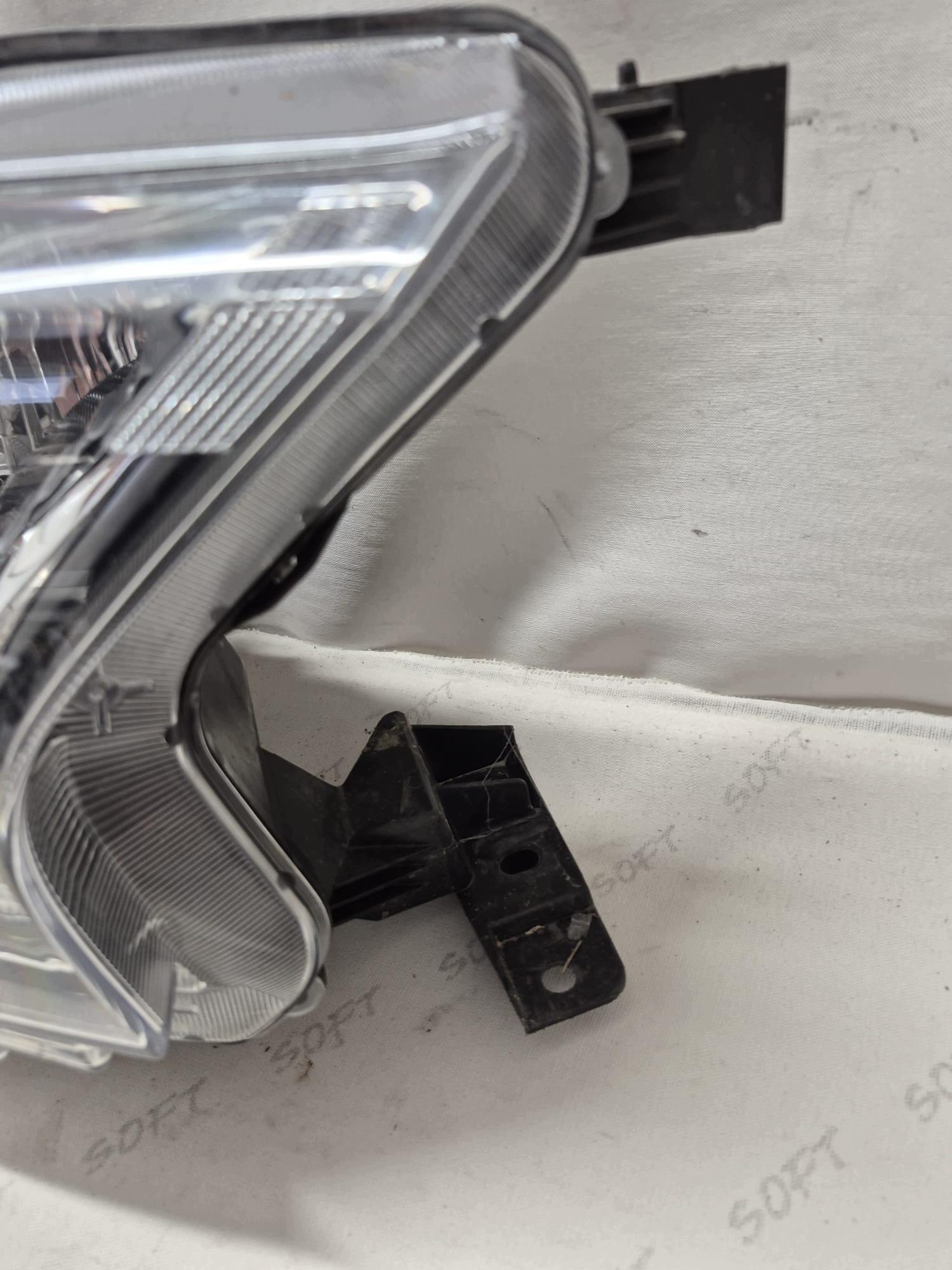 FORD RANGER V 5 LIFT 15- light front front XENON JB3B-13D154-J