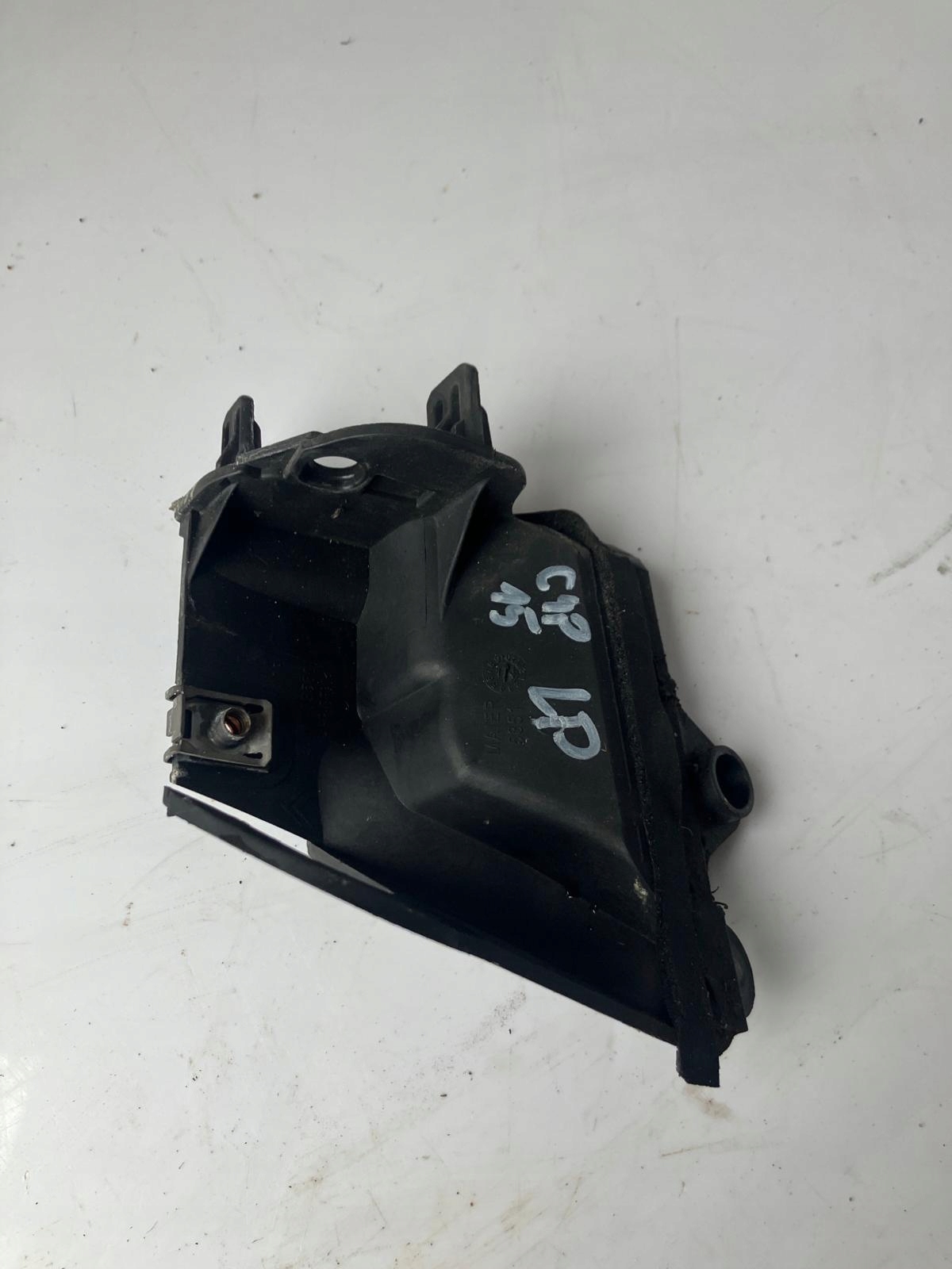 holder under the window left C4 PICASSO II 9801433580