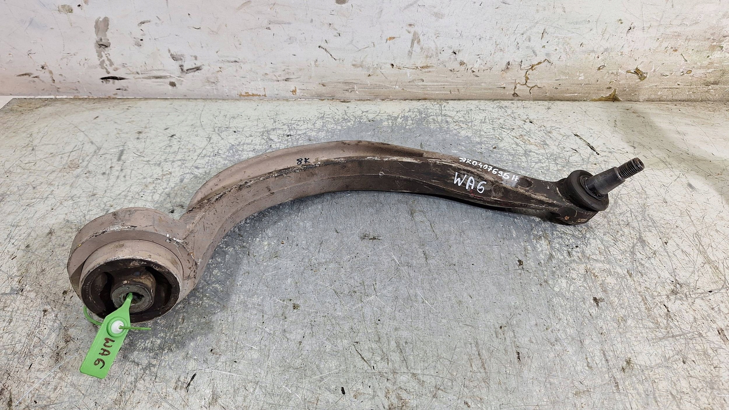 arm left front 8K0407695H AUDI A4 B8 A5 8T Q5 8R