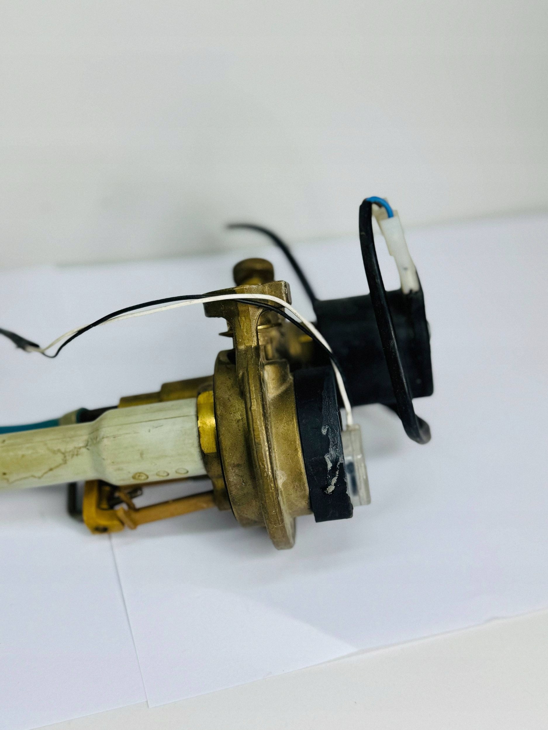 feed pump the centre FIAT DUCATO 67R013018 GENUINE