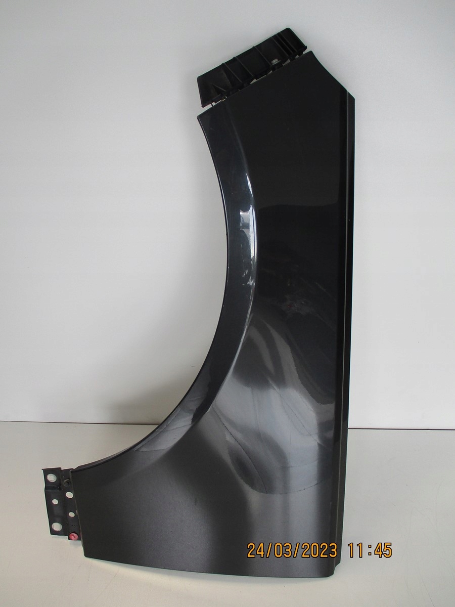 Błotnik LEWY RANGE ROVER VOGUE 16R