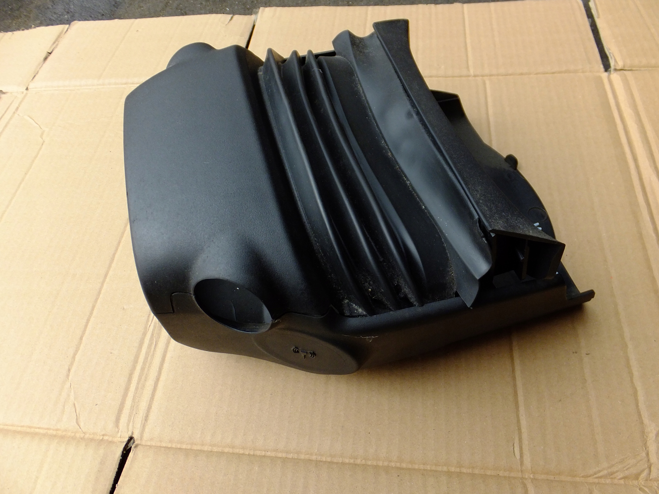 steering wheel cover ford b-max 2013r